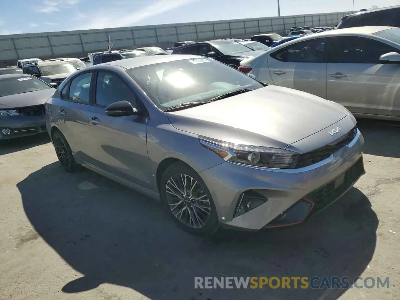 4 fotografías del automóvil dañado 3KPF54AD6RE733520 KIA FORTE 2024