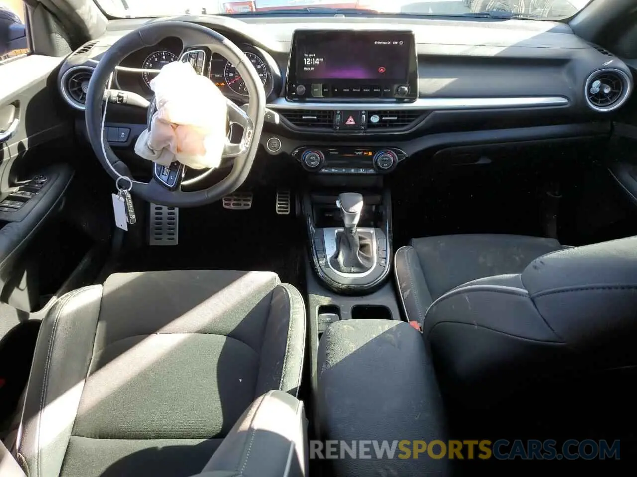 8 fotografías del automóvil dañado 3KPF54AD6RE734070 KIA FORTE 2024