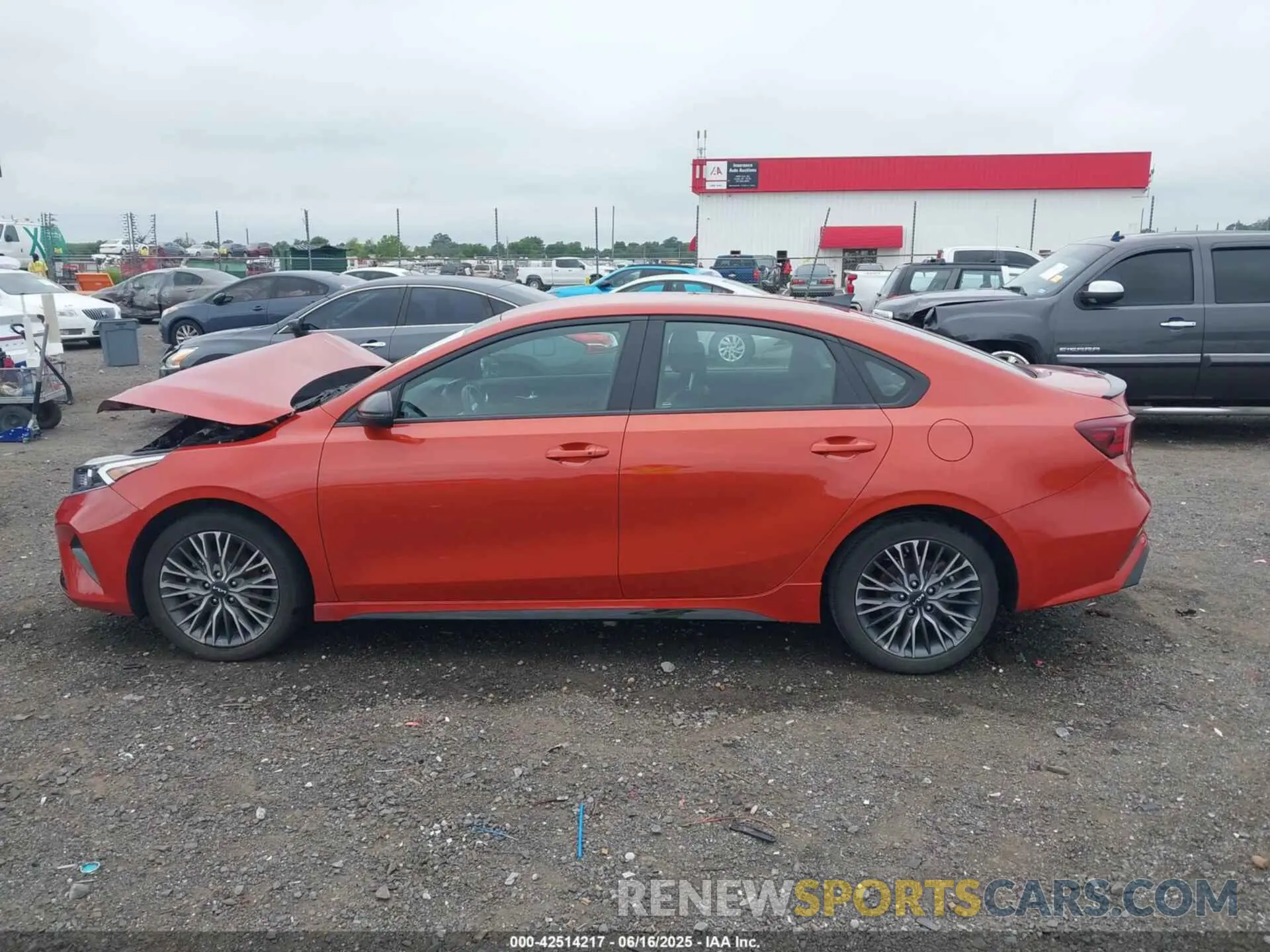 14 fotografías del automóvil dañado 3KPF54AD7RE736524 KIA FORTE 2024