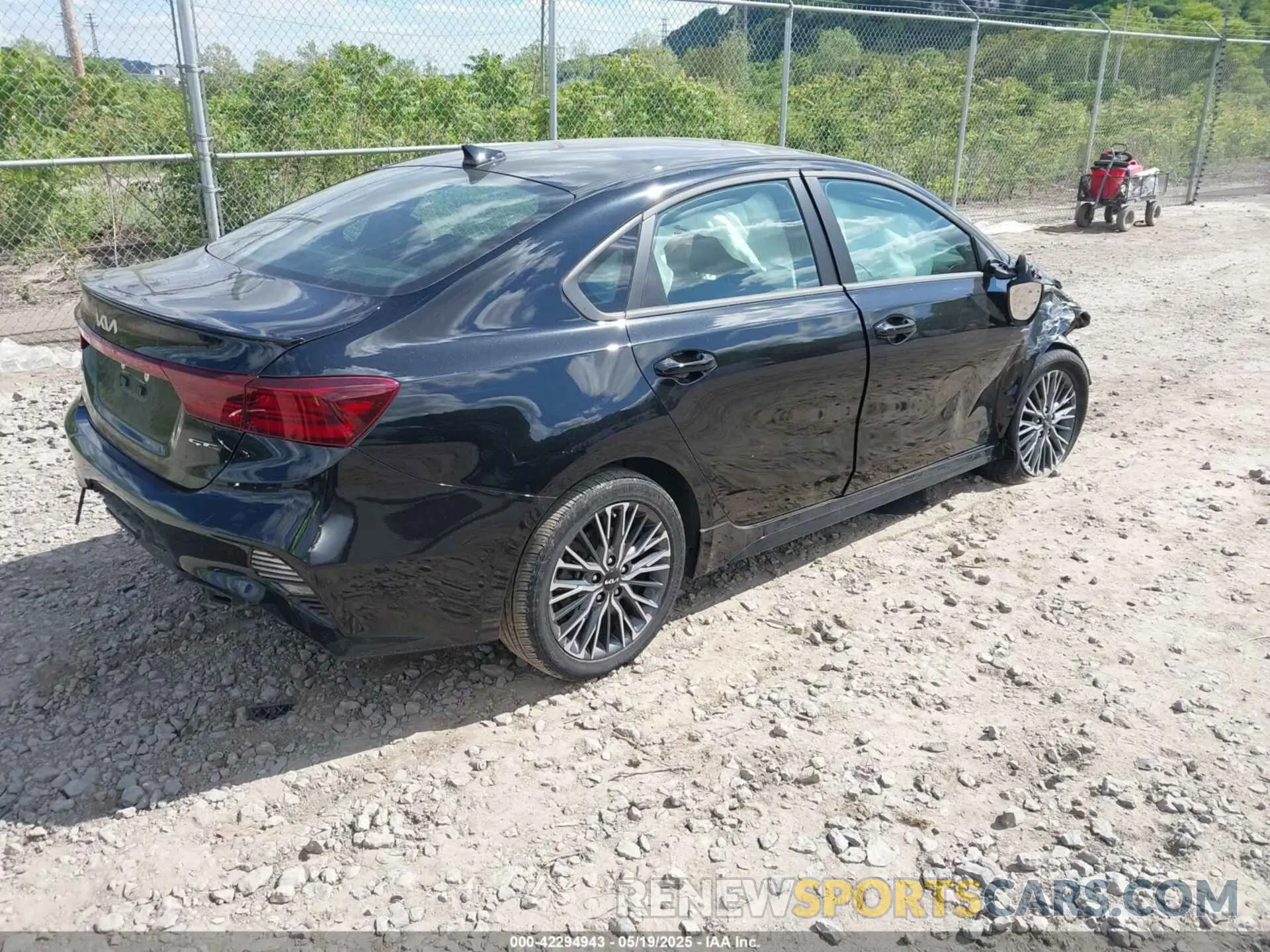 4 fotografías del automóvil dañado 3KPF54AD7RE761231 KIA FORTE 2024