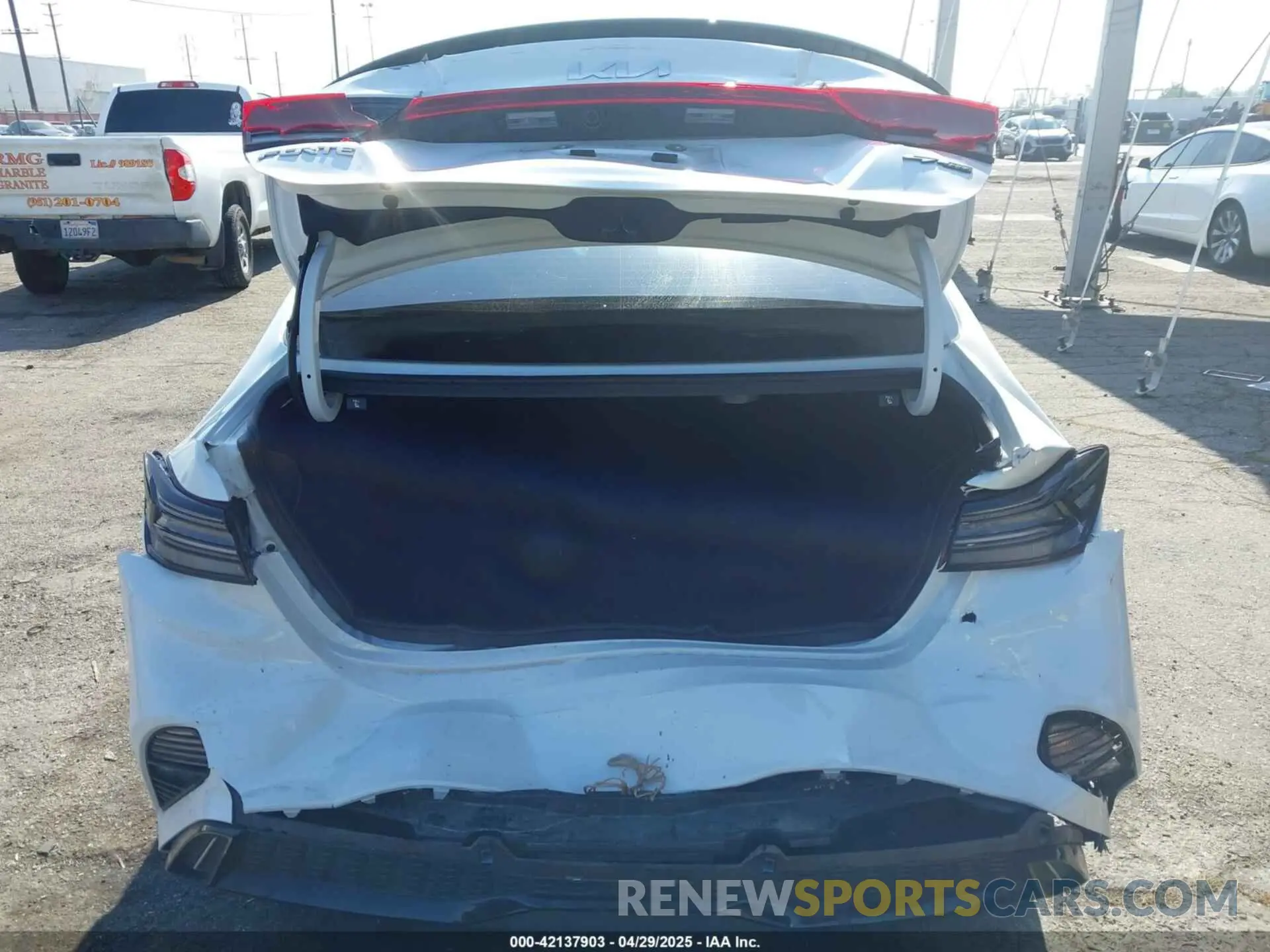 6 fotografías del automóvil dañado 3KPF54AD7RE785786 KIA FORTE 2024