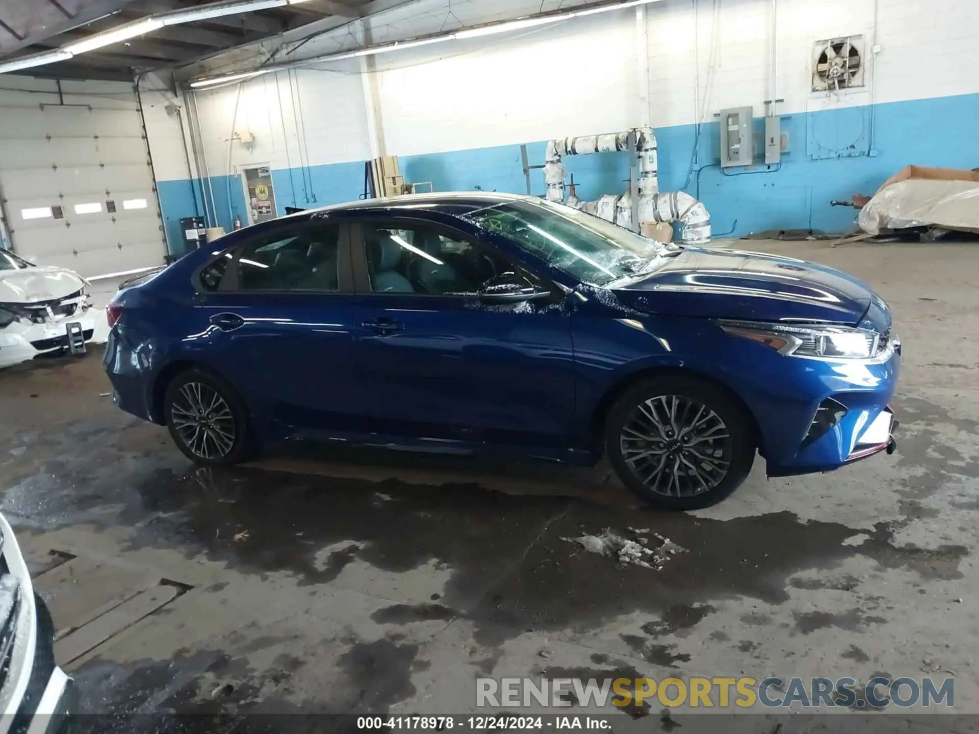 14 fotografías del automóvil dañado 3KPF54AD7RE798845 KIA FORTE 2024