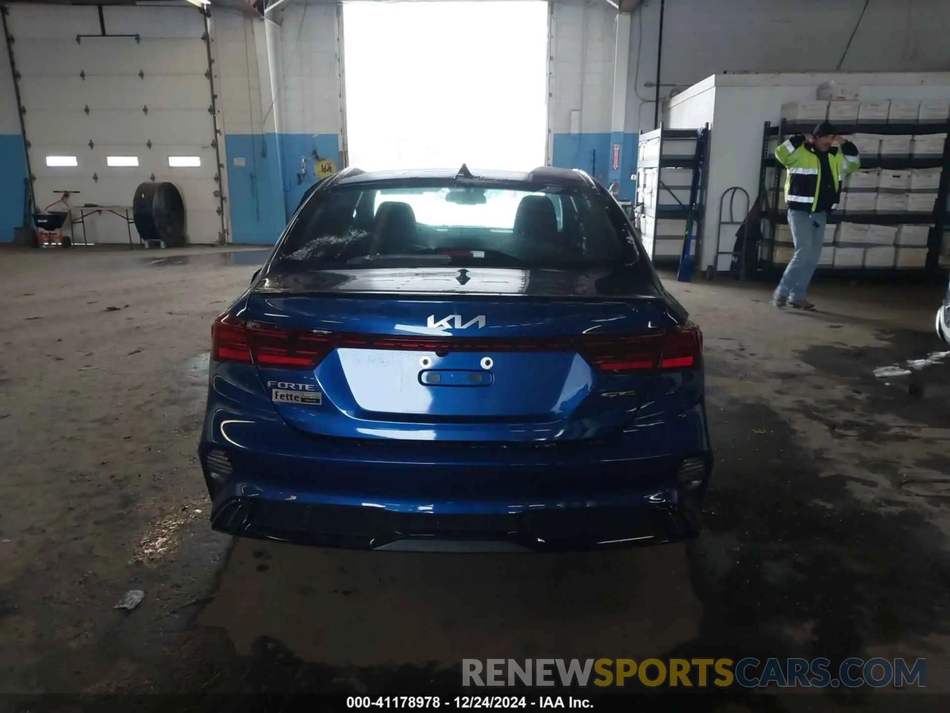 17 fotografías del automóvil dañado 3KPF54AD7RE798845 KIA FORTE 2024