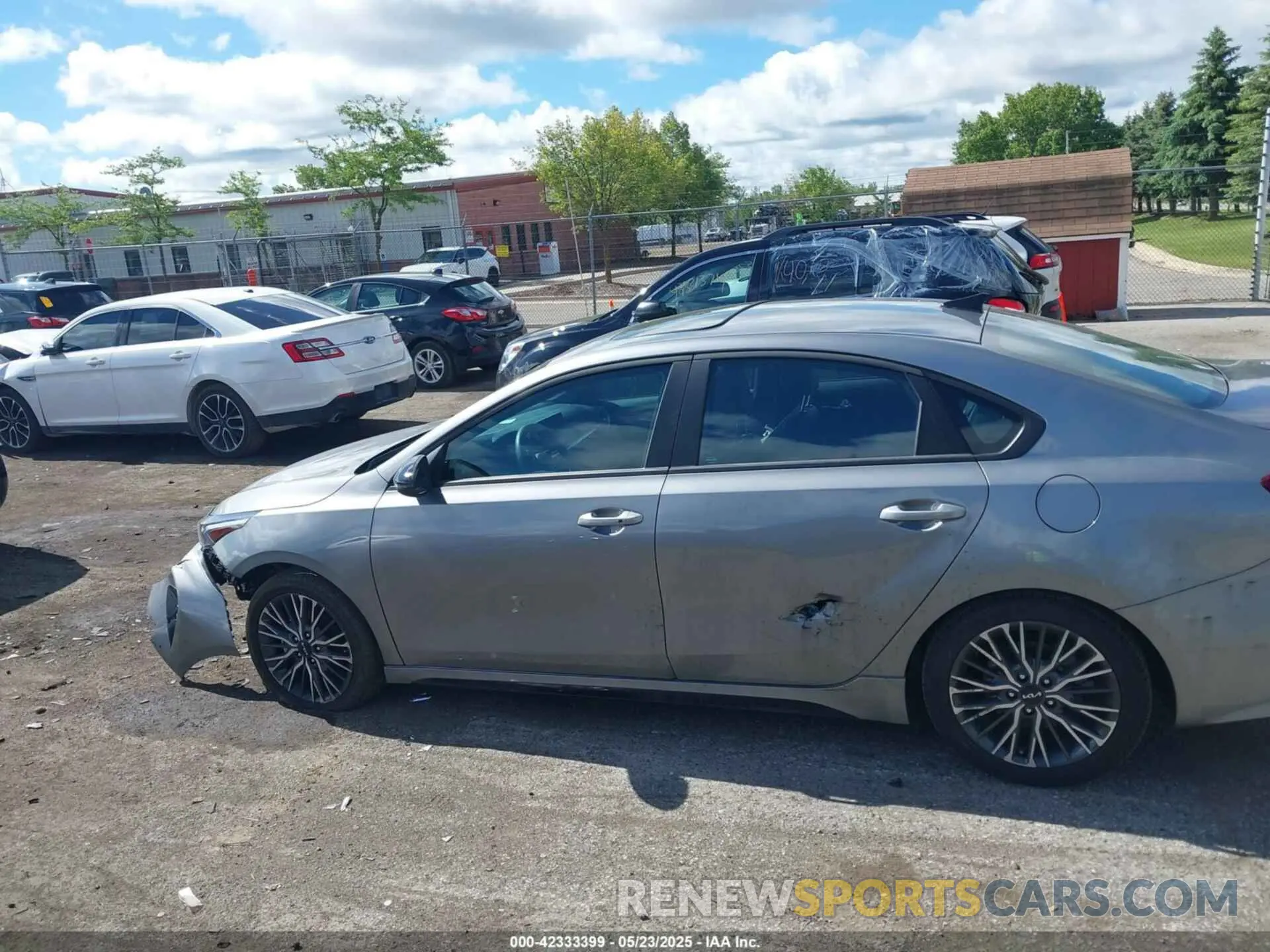 14 fotografías del automóvil dañado 3KPF54AD7RE811562 KIA FORTE 2024