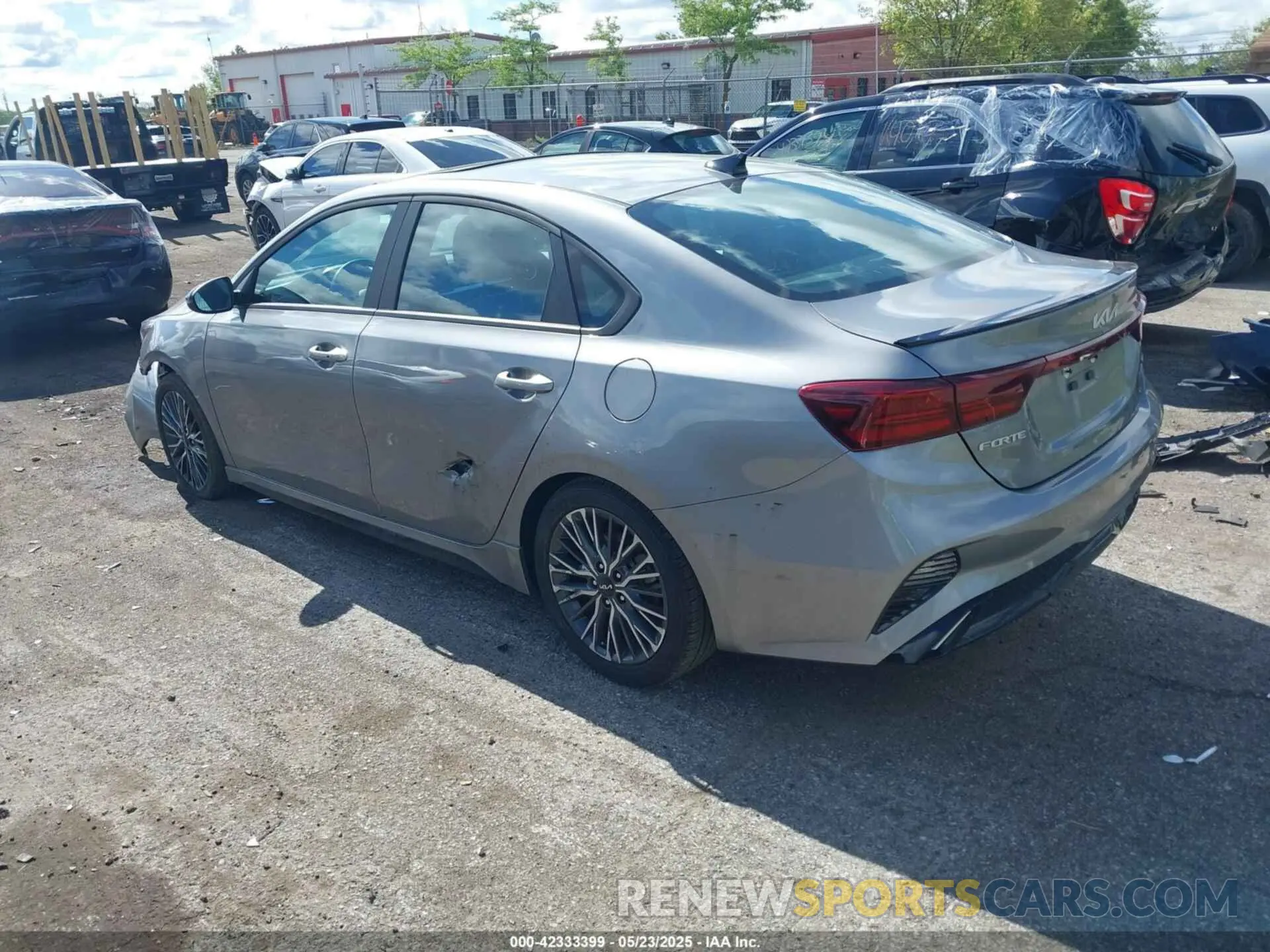 3 fotografías del automóvil dañado 3KPF54AD7RE811562 KIA FORTE 2024