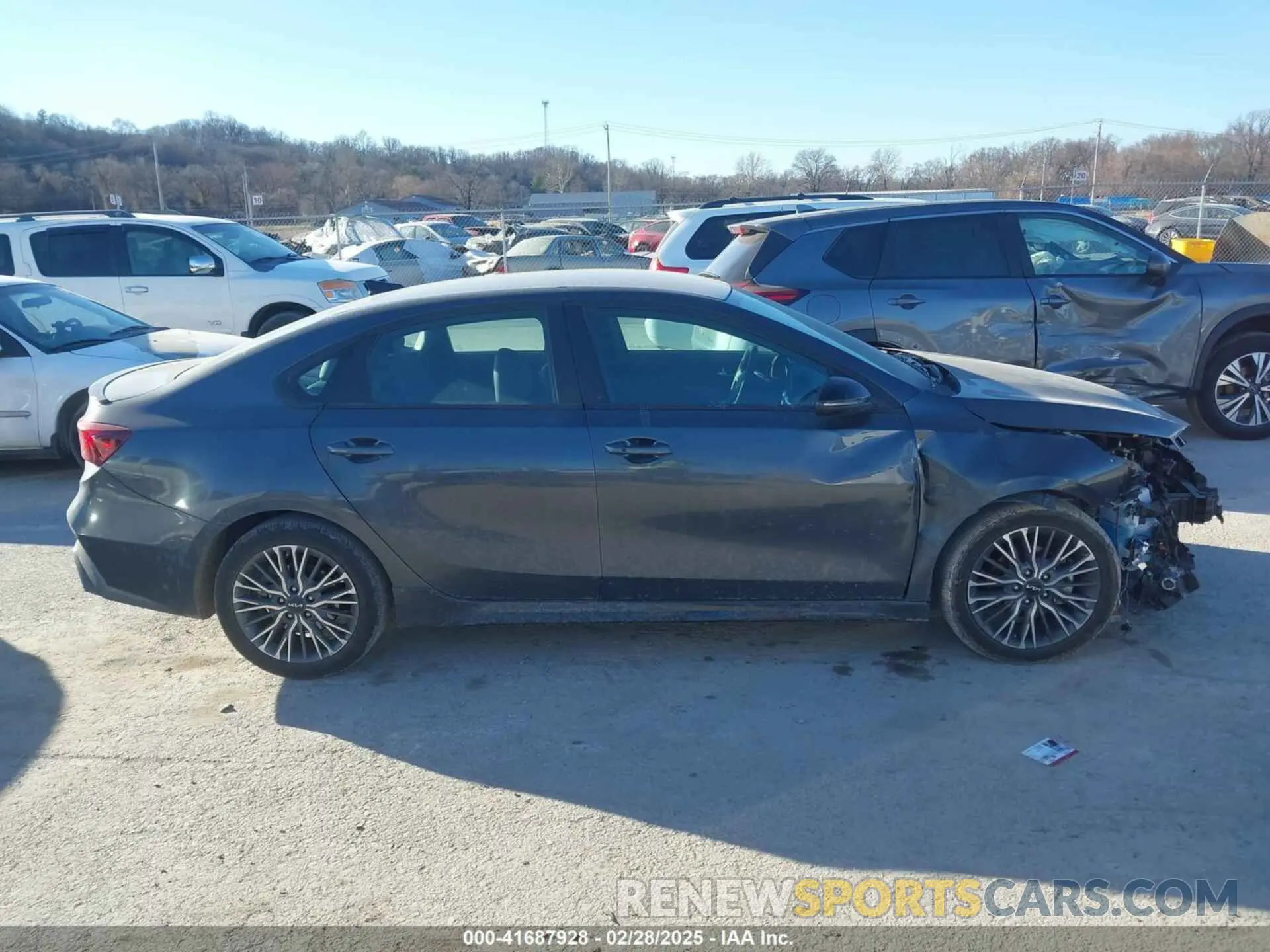 14 fotografías del automóvil dañado 3KPF54AD7RE820116 KIA FORTE 2024