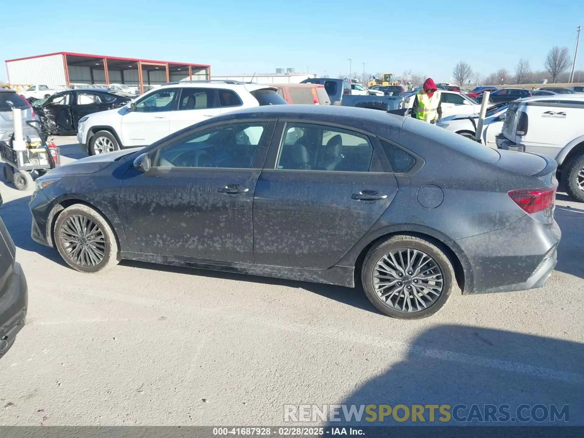 15 fotografías del automóvil dañado 3KPF54AD7RE820116 KIA FORTE 2024