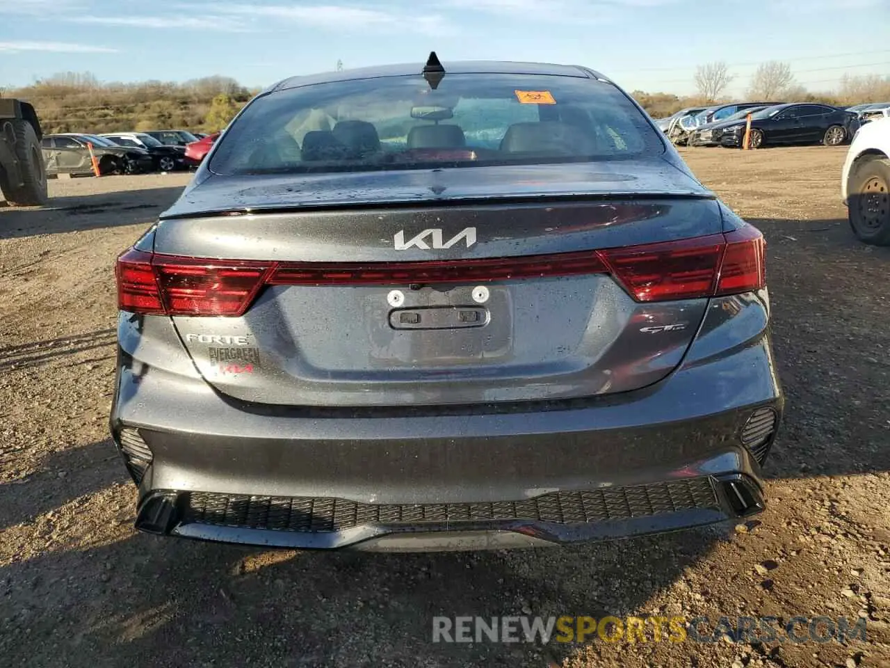 6 fotografías del automóvil dañado 3KPF54AD8RE743403 KIA FORTE 2024