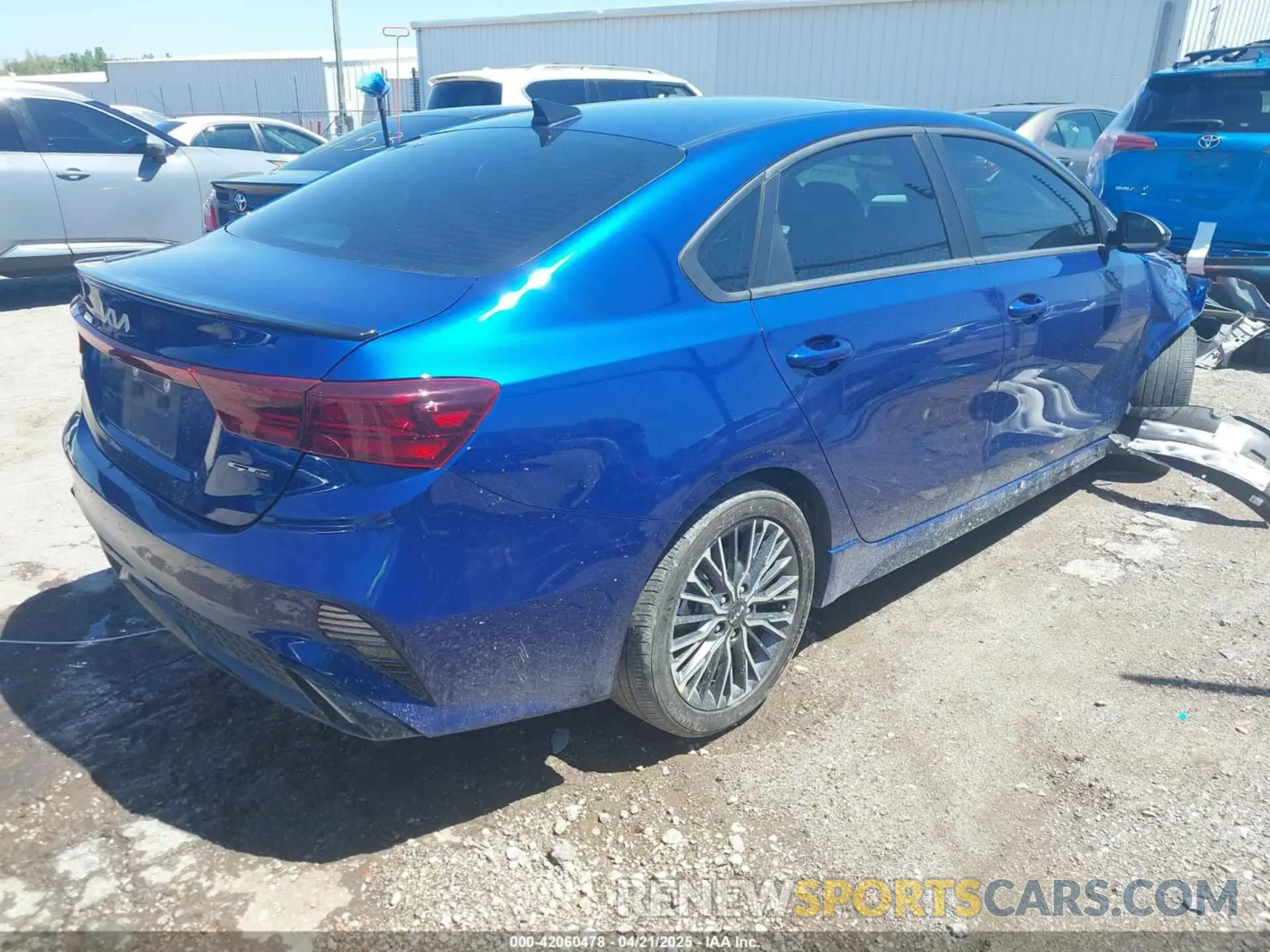 4 fotografías del automóvil dañado 3KPF54AD9RE764941 KIA FORTE 2024