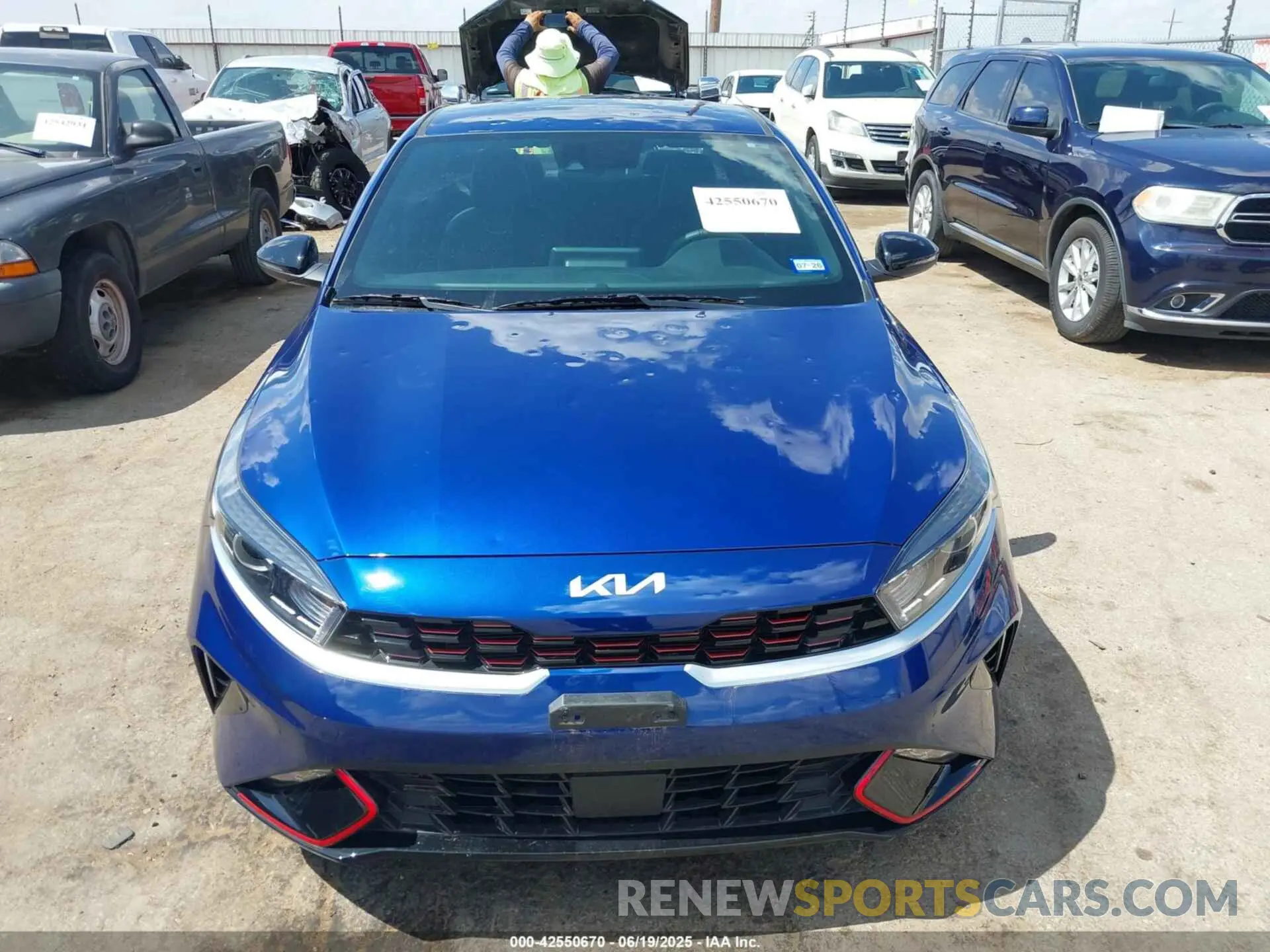 12 fotografías del automóvil dañado 3KPF54AD9RE807478 KIA FORTE 2024
