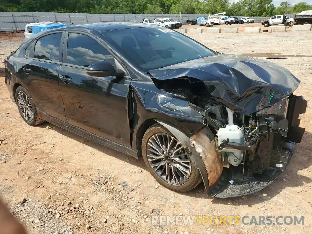 4 fotografías del automóvil dañado 3KPF54ADXRE720267 KIA FORTE 2024