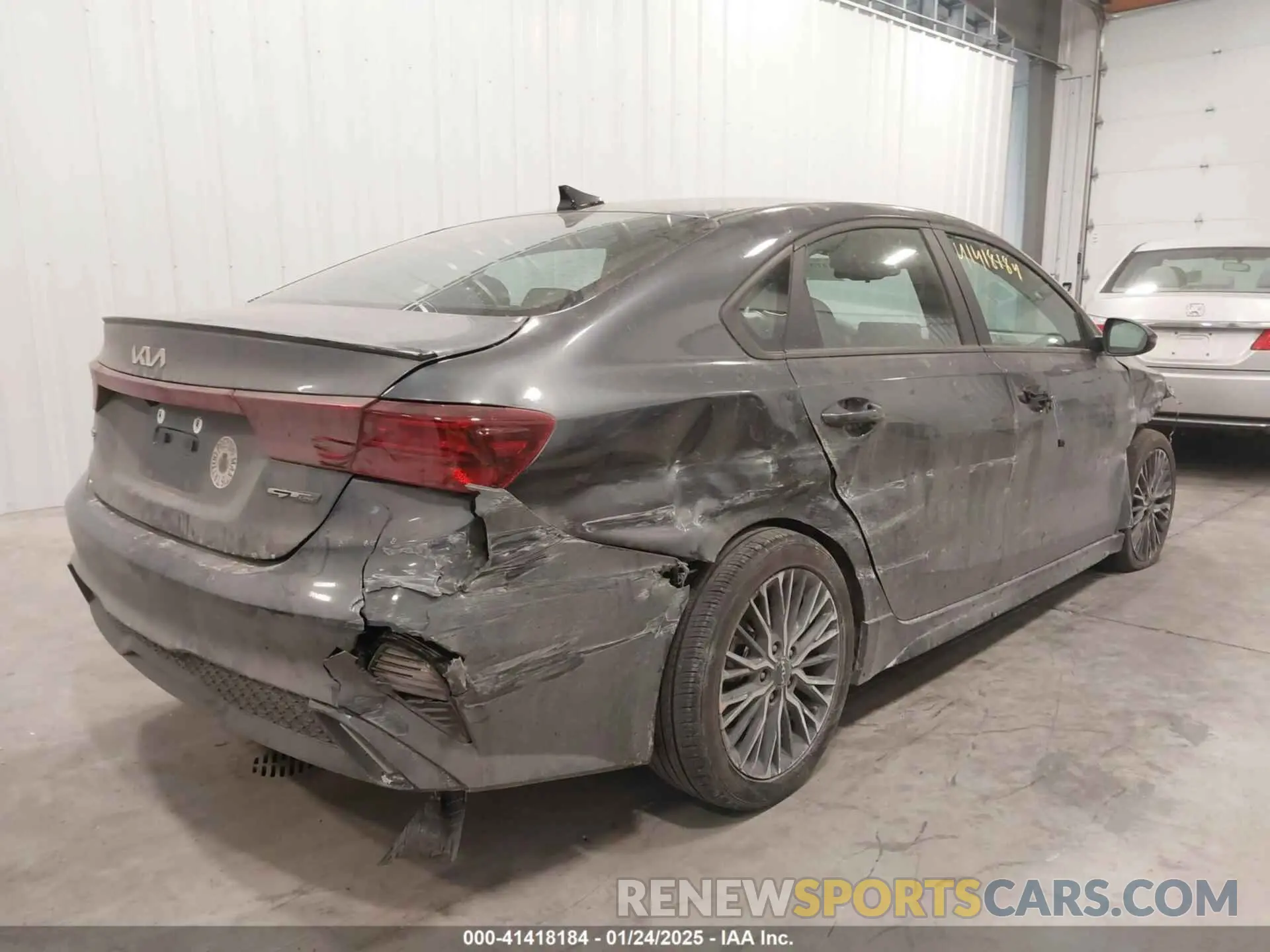 4 fotografías del automóvil dañado 3KPF54ADXRE738669 KIA FORTE 2024