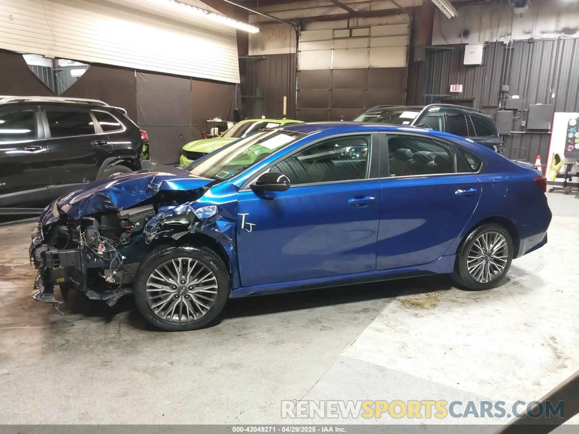 13 fotografías del automóvil dañado 3KPF54ADXRE824421 KIA FORTE 2024