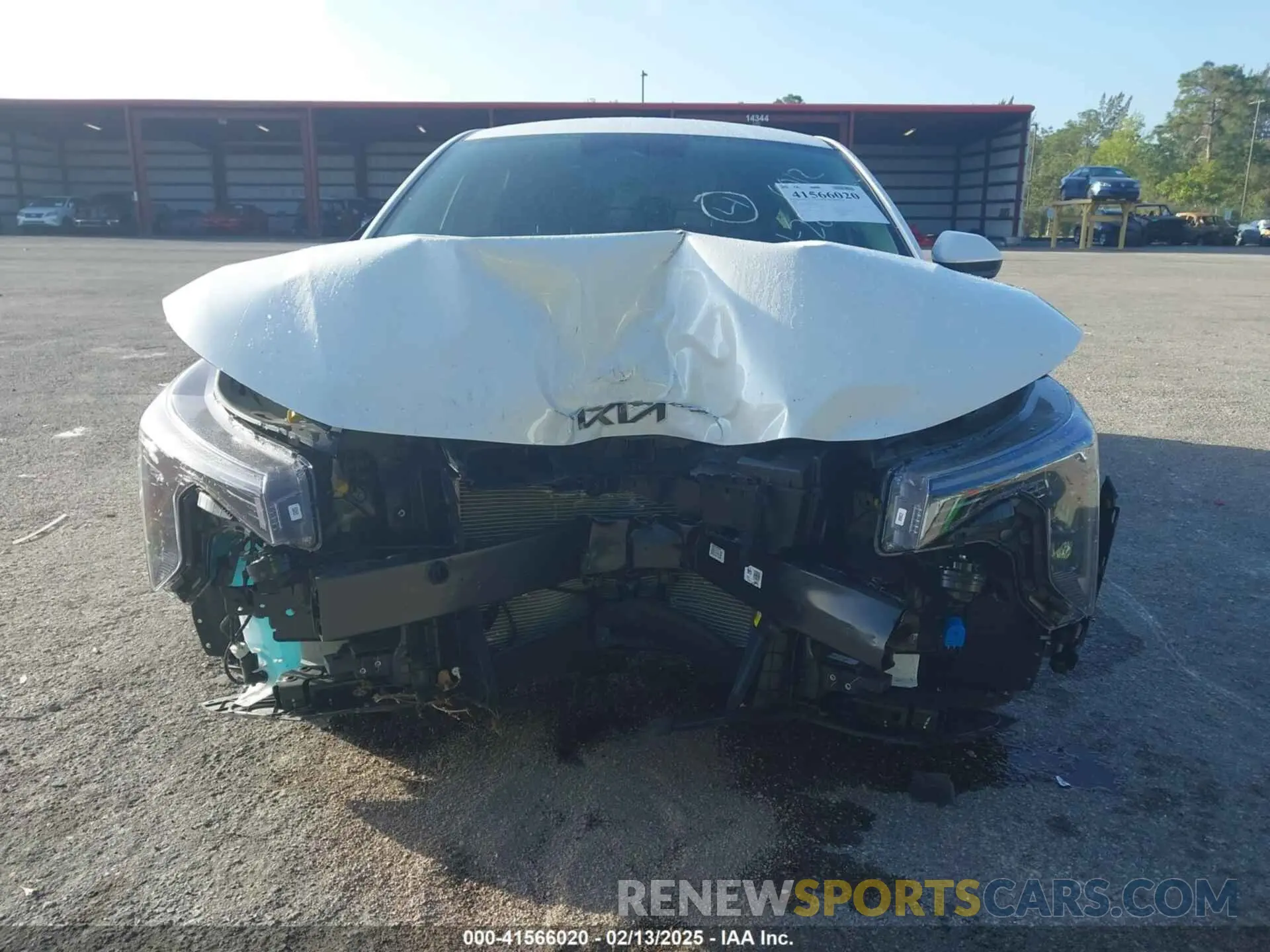 13 fotografías del automóvil dañado 3KPFT4DE1SE006012 KIA K4 2025