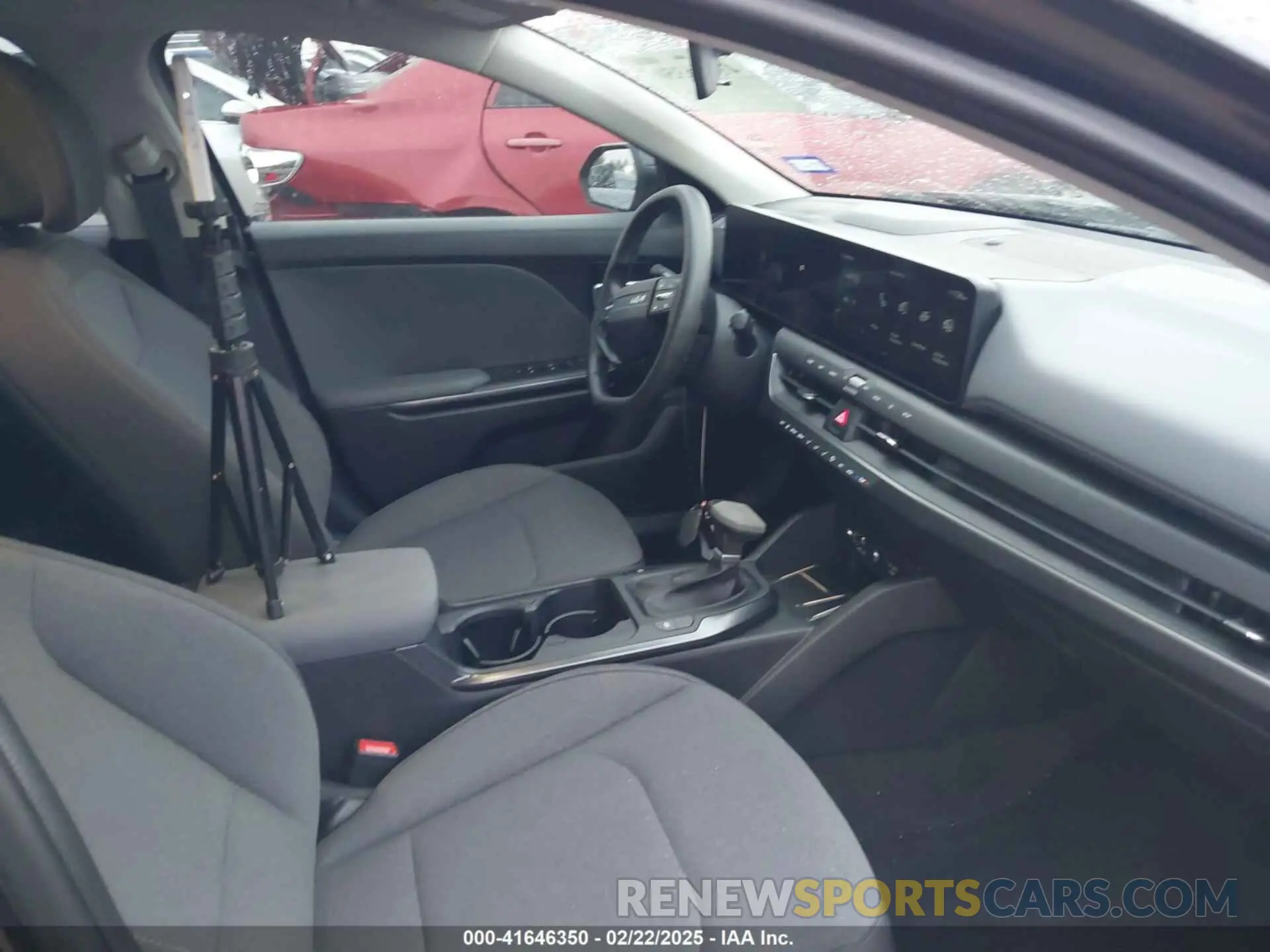 5 fotografías del automóvil dañado 3KPFT4DE2SE003488 KIA K4 2025
