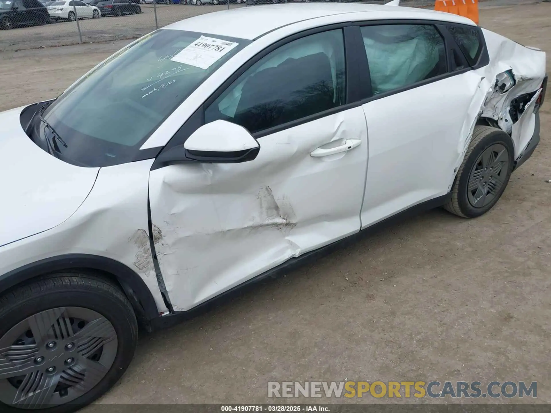 6 fotografías del automóvil dañado 3KPFT4DE2SE014295 KIA K4 2025