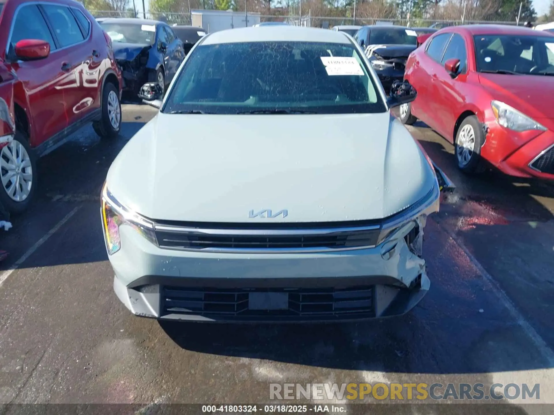 12 fotografías del automóvil dañado 3KPFT4DE2SE040962 KIA K4 2025