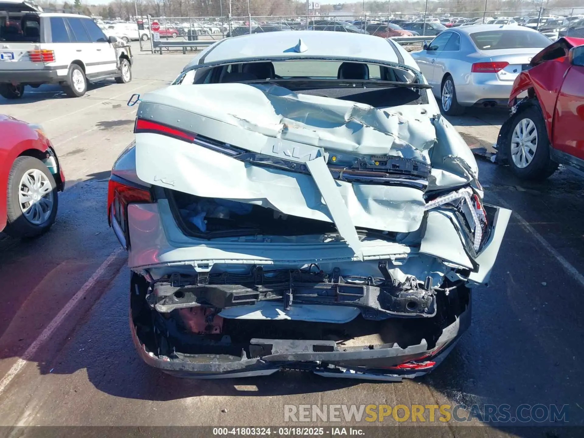 16 fotografías del automóvil dañado 3KPFT4DE2SE040962 KIA K4 2025
