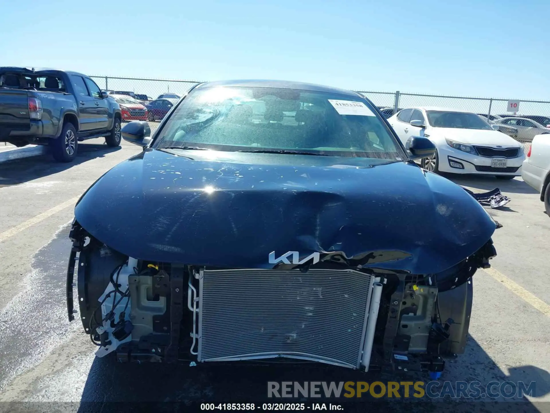 13 fotografías del automóvil dañado 3KPFT4DE2SE094889 KIA K4 2025
