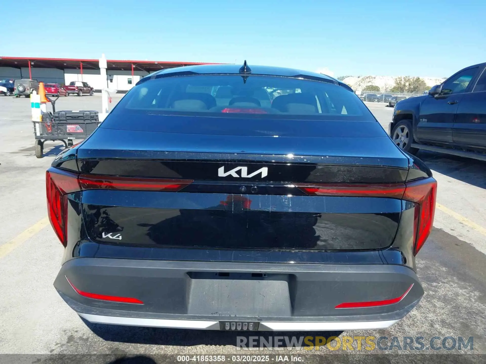 17 fotografías del automóvil dañado 3KPFT4DE2SE094889 KIA K4 2025