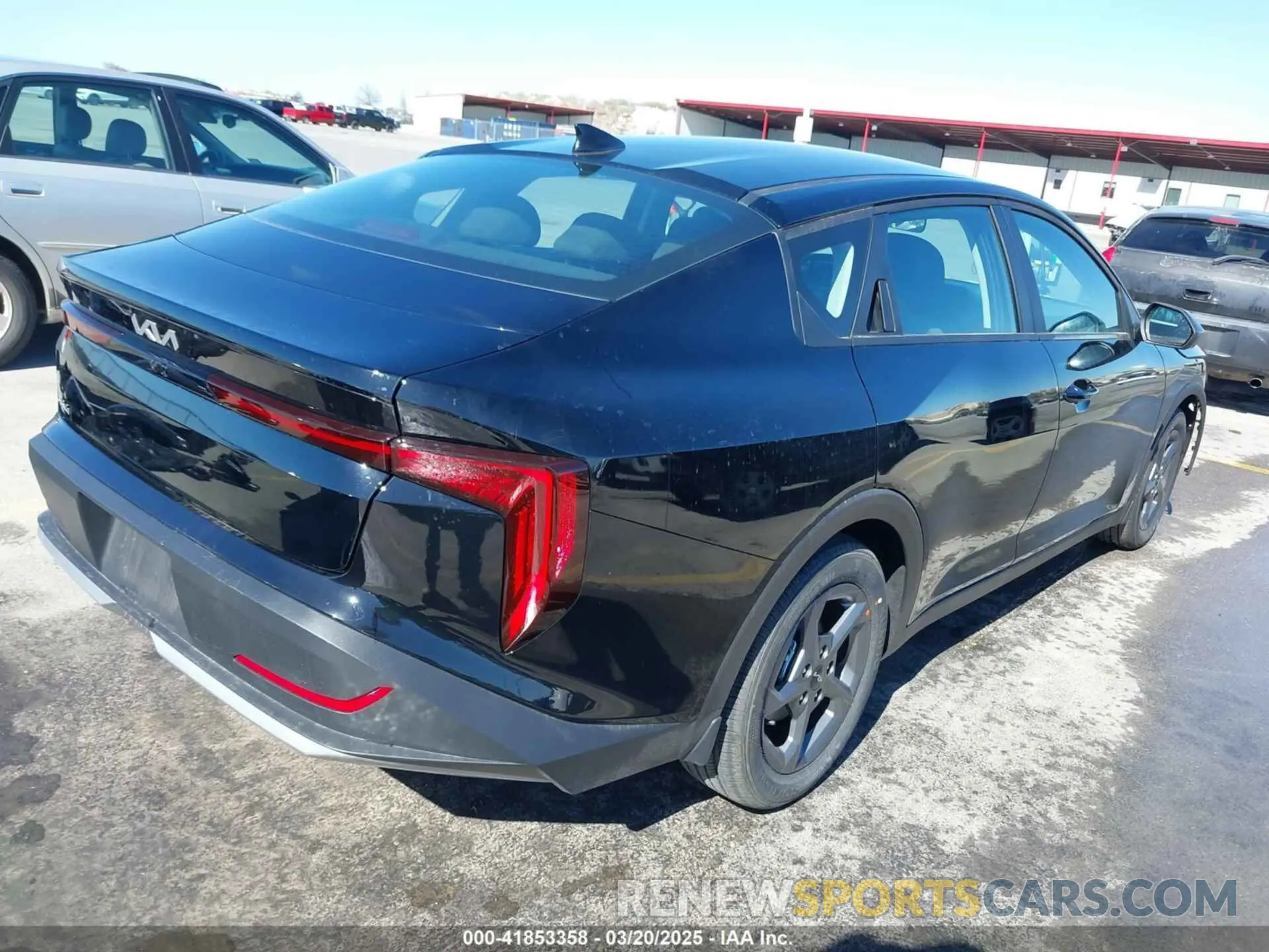 4 fotografías del automóvil dañado 3KPFT4DE2SE094889 KIA K4 2025