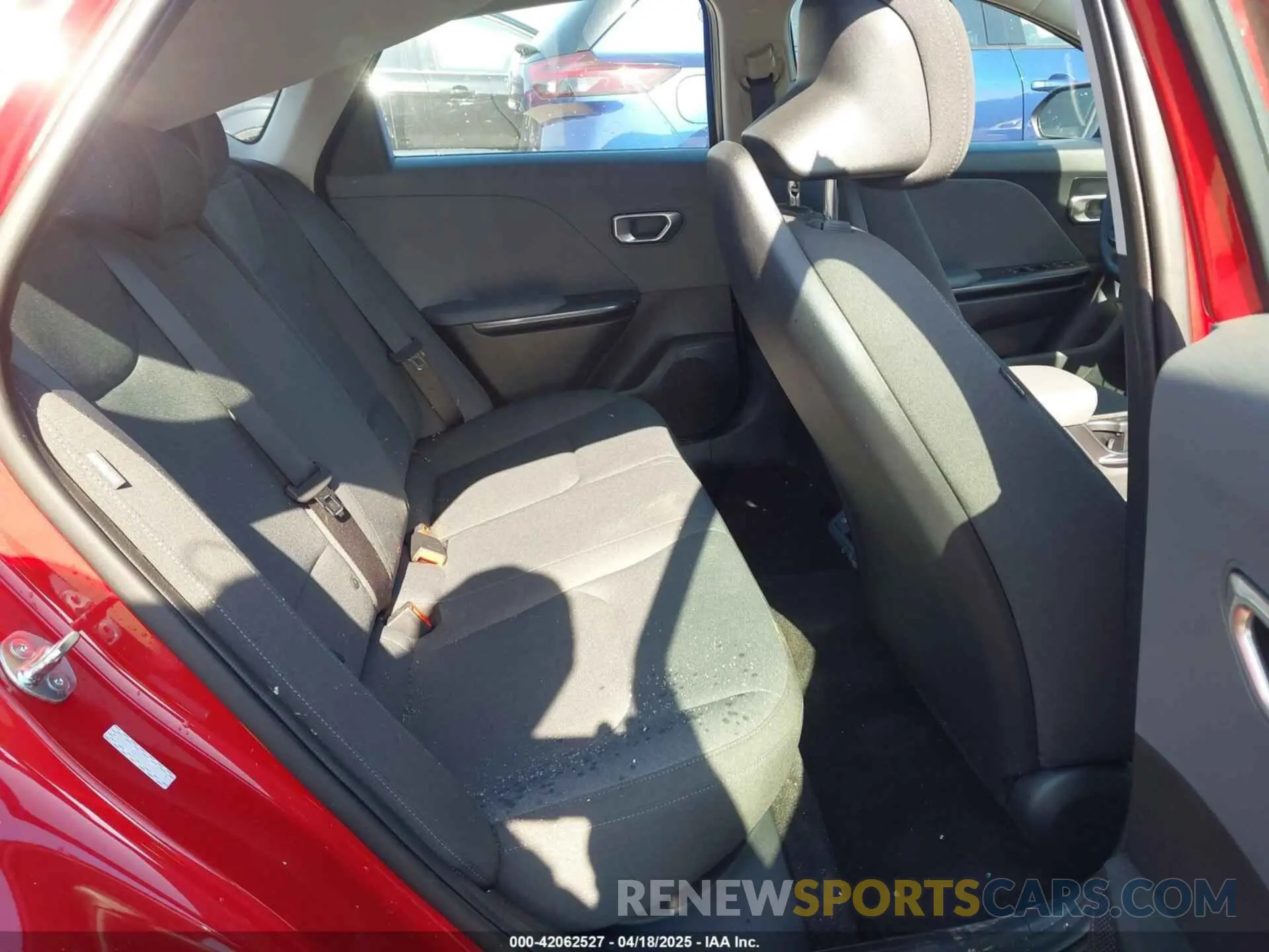 8 fotografías del automóvil dañado 3KPFT4DE4SE003167 KIA K4 2025