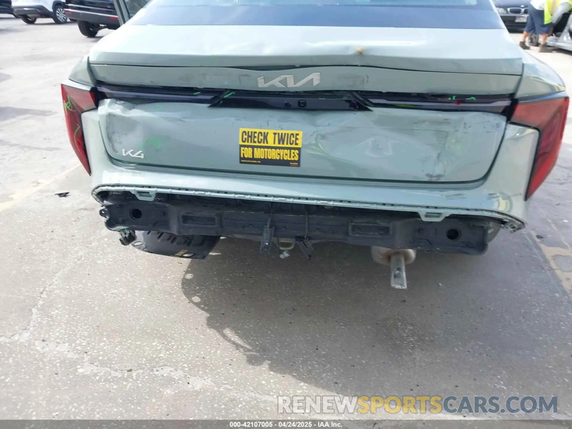 6 fotografías del automóvil dañado 3KPFT4DE4SE003606 KIA K4 2025
