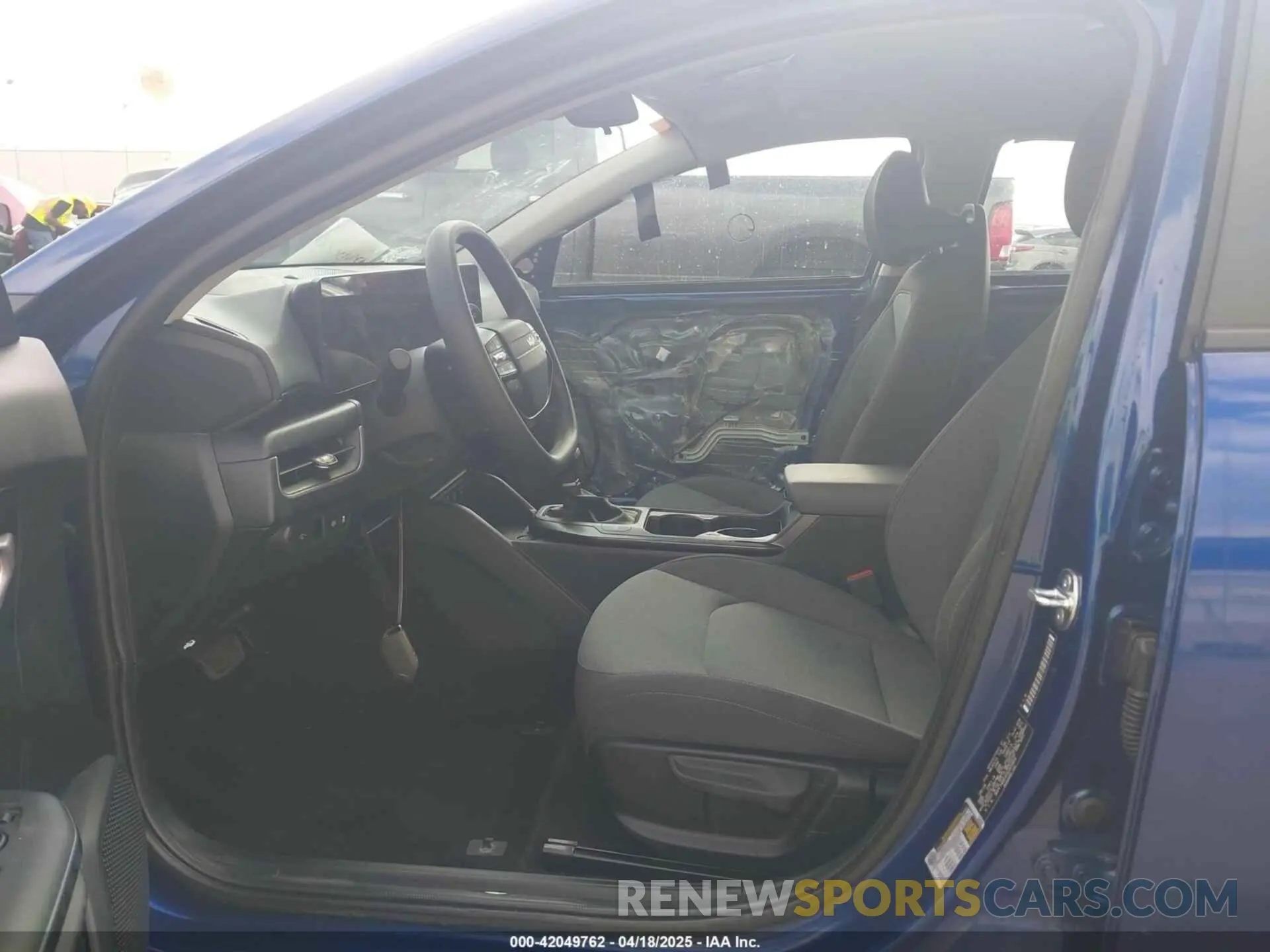 5 fotografías del automóvil dañado 3KPFT4DE4SE003802 KIA K4 2025