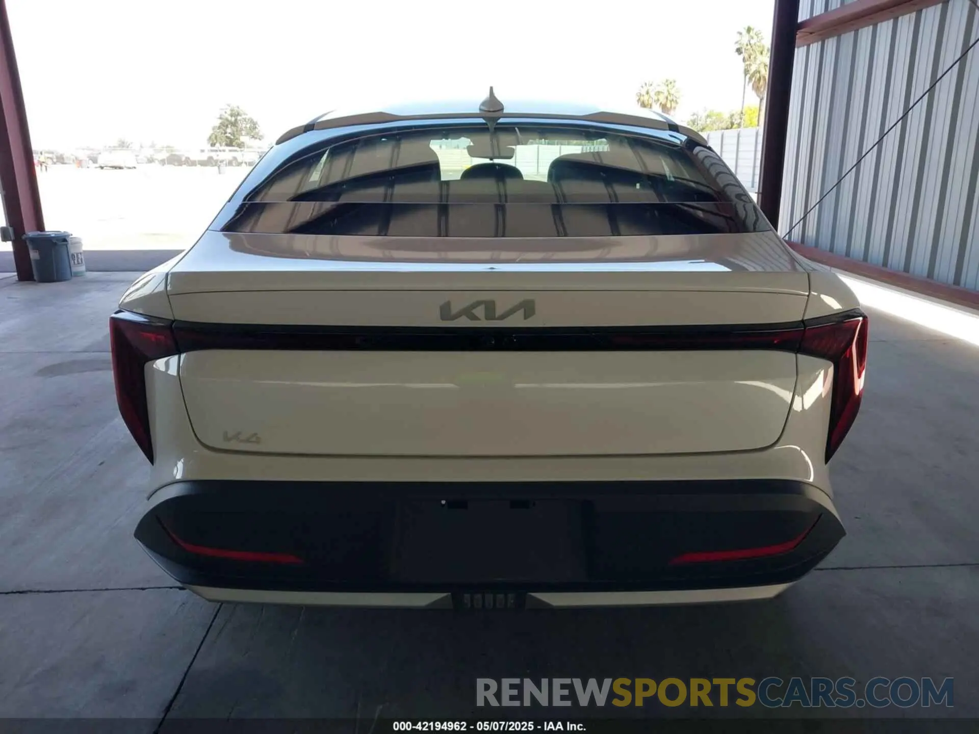 17 fotografías del automóvil dañado 3KPFT4DE4SE029431 KIA K4 2025