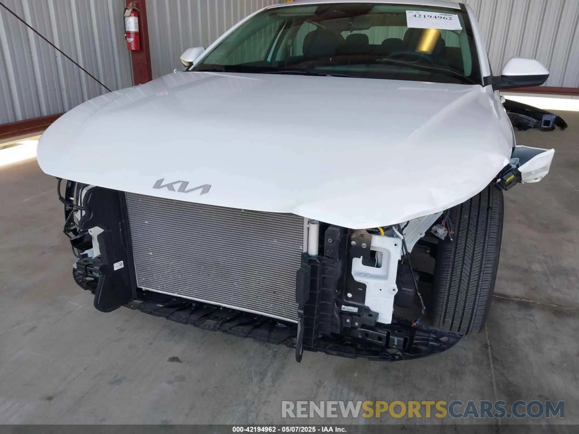 6 fotografías del automóvil dañado 3KPFT4DE4SE029431 KIA K4 2025