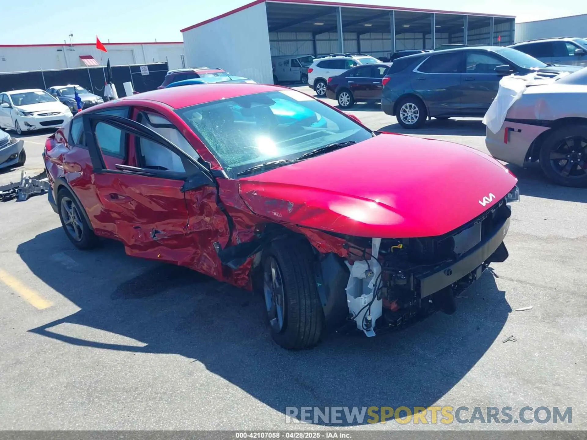 1 fotografías del automóvil dañado 3KPFT4DE4SE105701 KIA K4 2025