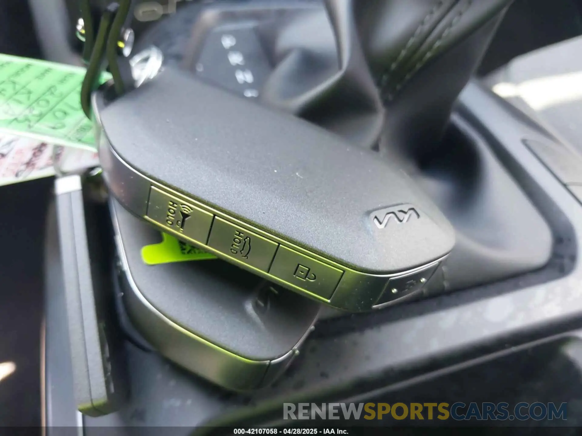 11 fotografías del automóvil dañado 3KPFT4DE4SE105701 KIA K4 2025