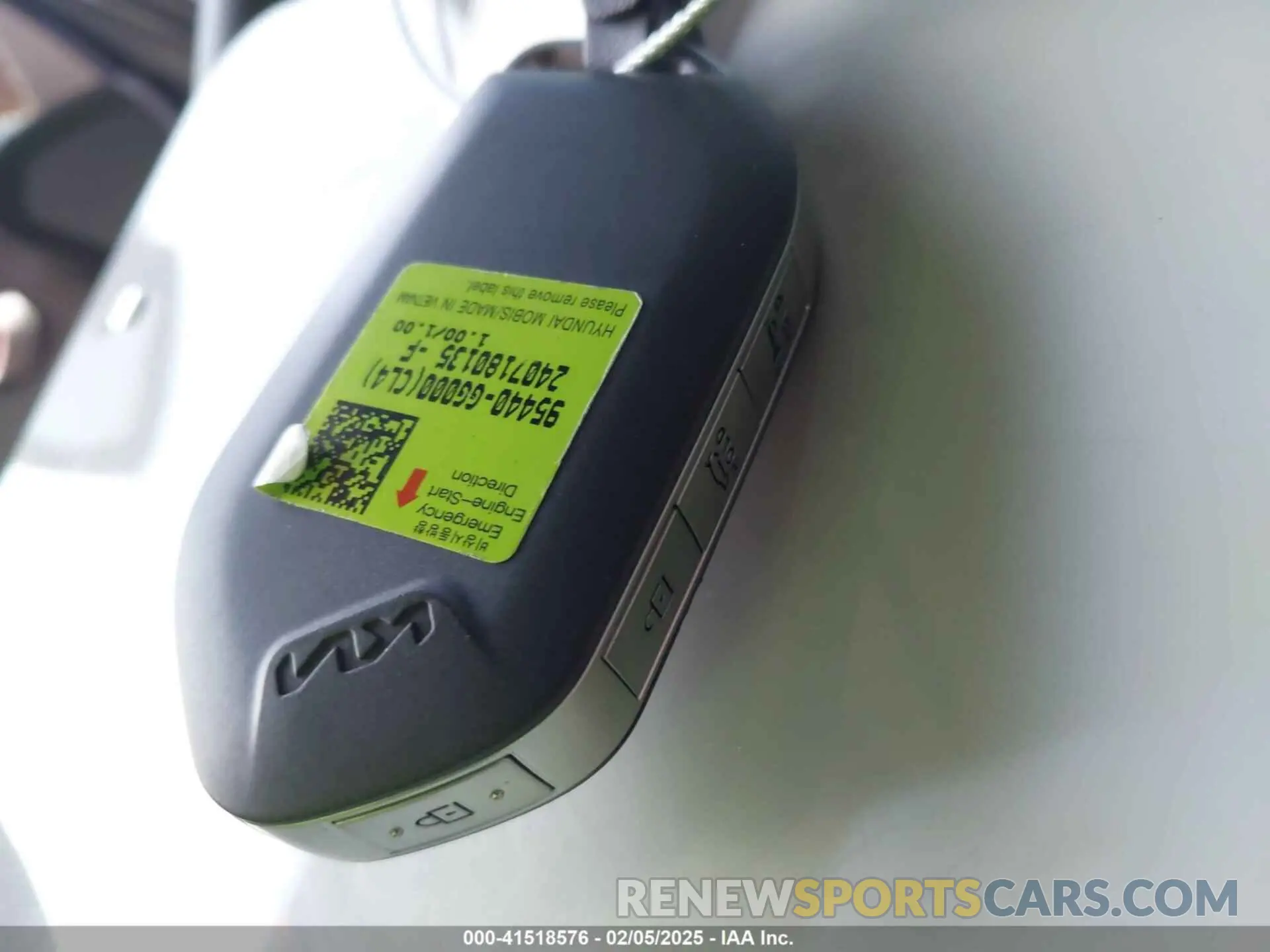 11 fotografías del automóvil dañado 3KPFT4DE5SE036436 KIA K4 2025