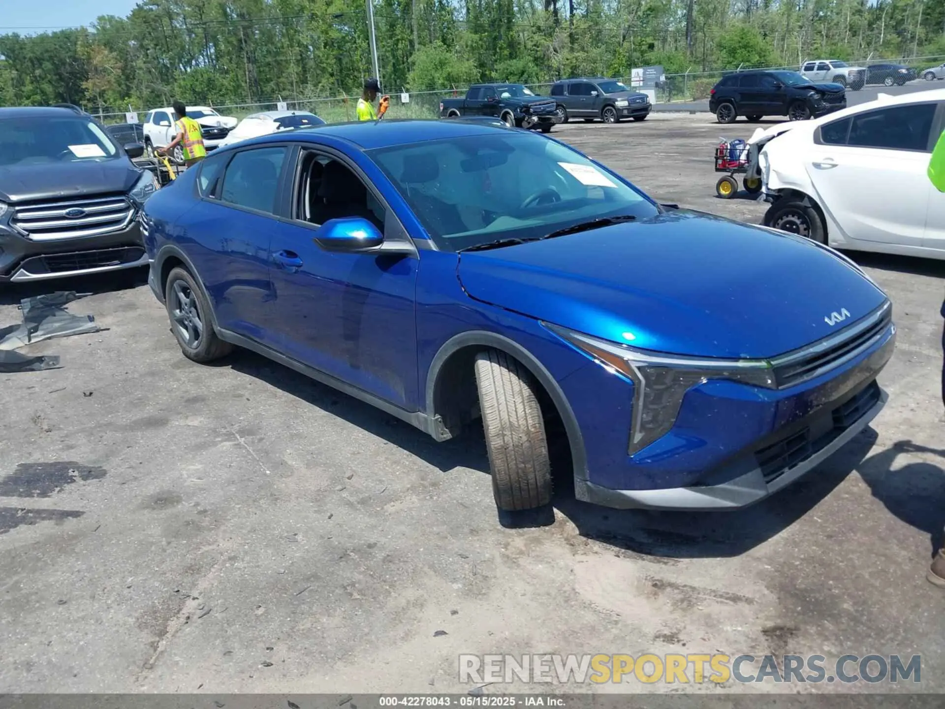 1 fotografías del automóvil dañado 3KPFT4DE6SE012355 KIA K4 2025