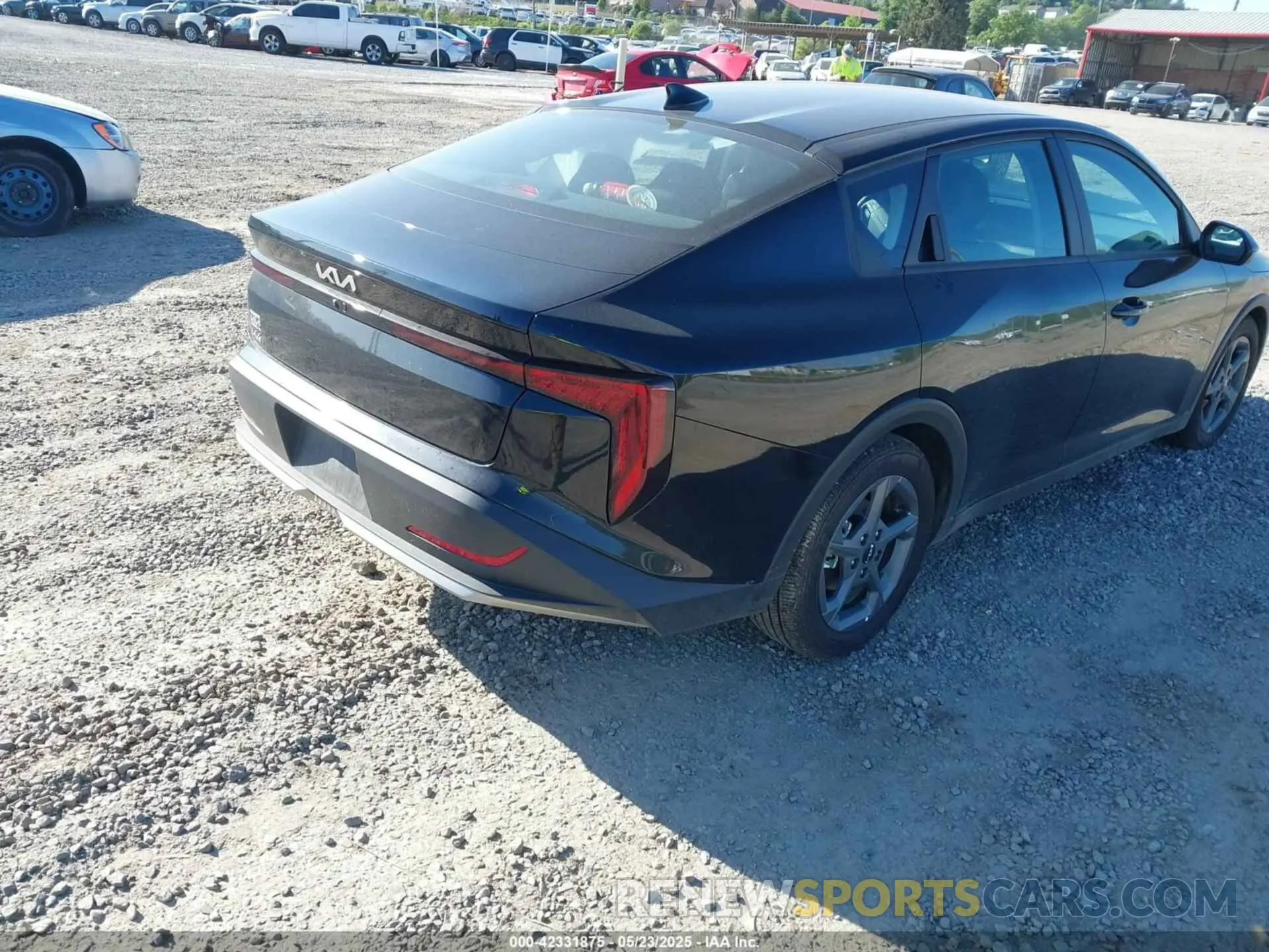 4 fotografías del automóvil dañado 3KPFT4DE6SE094281 KIA K4 2025