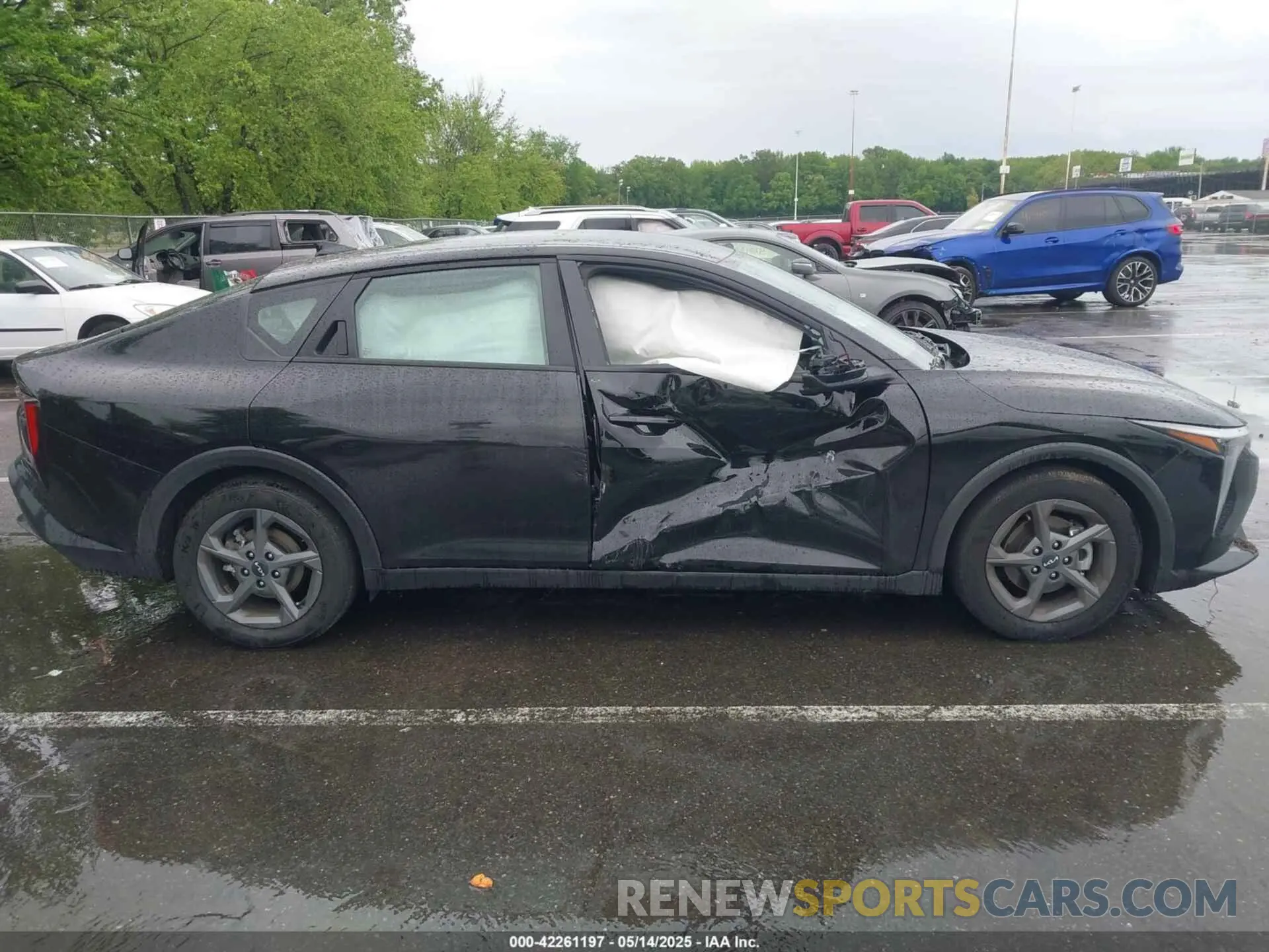 13 fotografías del automóvil dañado 3KPFT4DE7SE005141 KIA K4 2025
