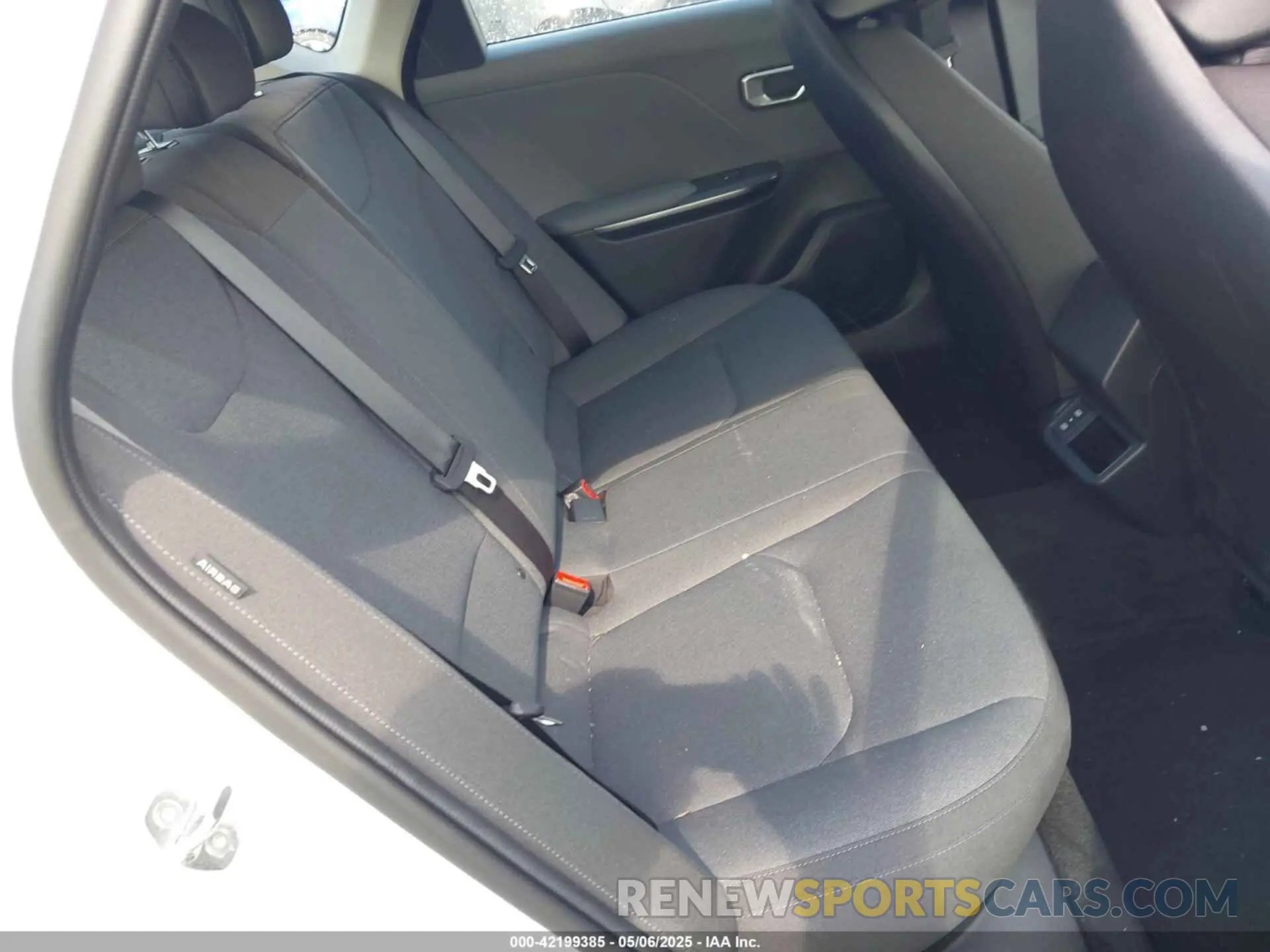 8 fotografías del automóvil dañado 3KPFT4DE7SE047910 KIA K4 2025