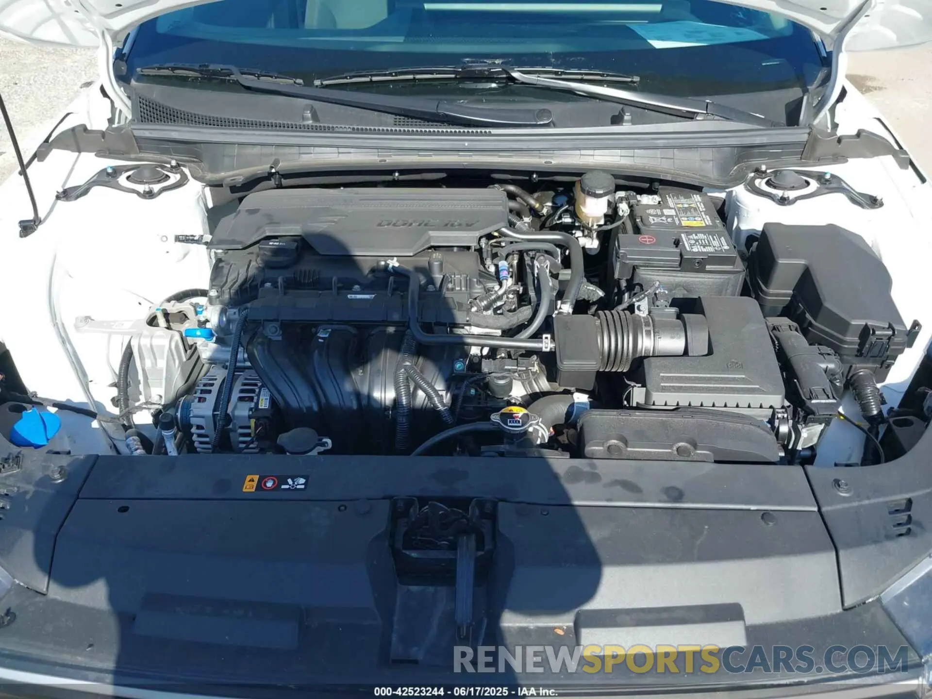 10 fotografías del automóvil dañado 3KPFT4DE7SE058549 KIA K4 2025
