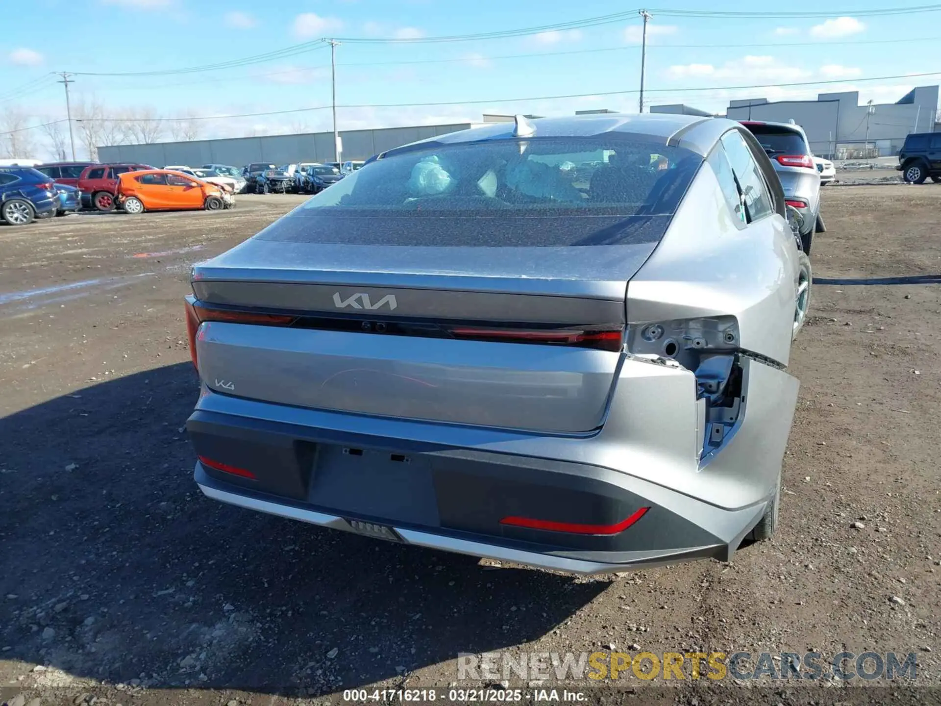 17 fotografías del automóvil dañado 3KPFT4DE8SE025012 KIA K4 2025