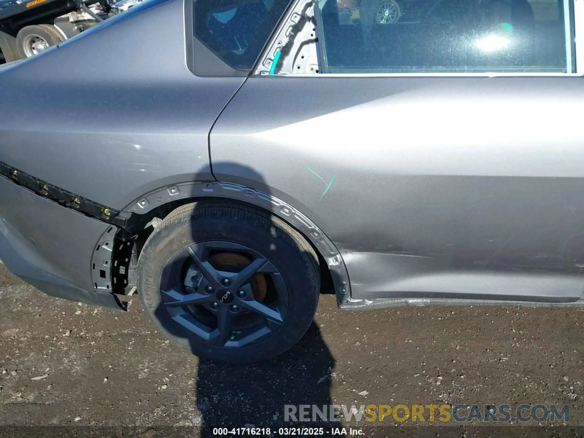 19 fotografías del automóvil dañado 3KPFT4DE8SE025012 KIA K4 2025