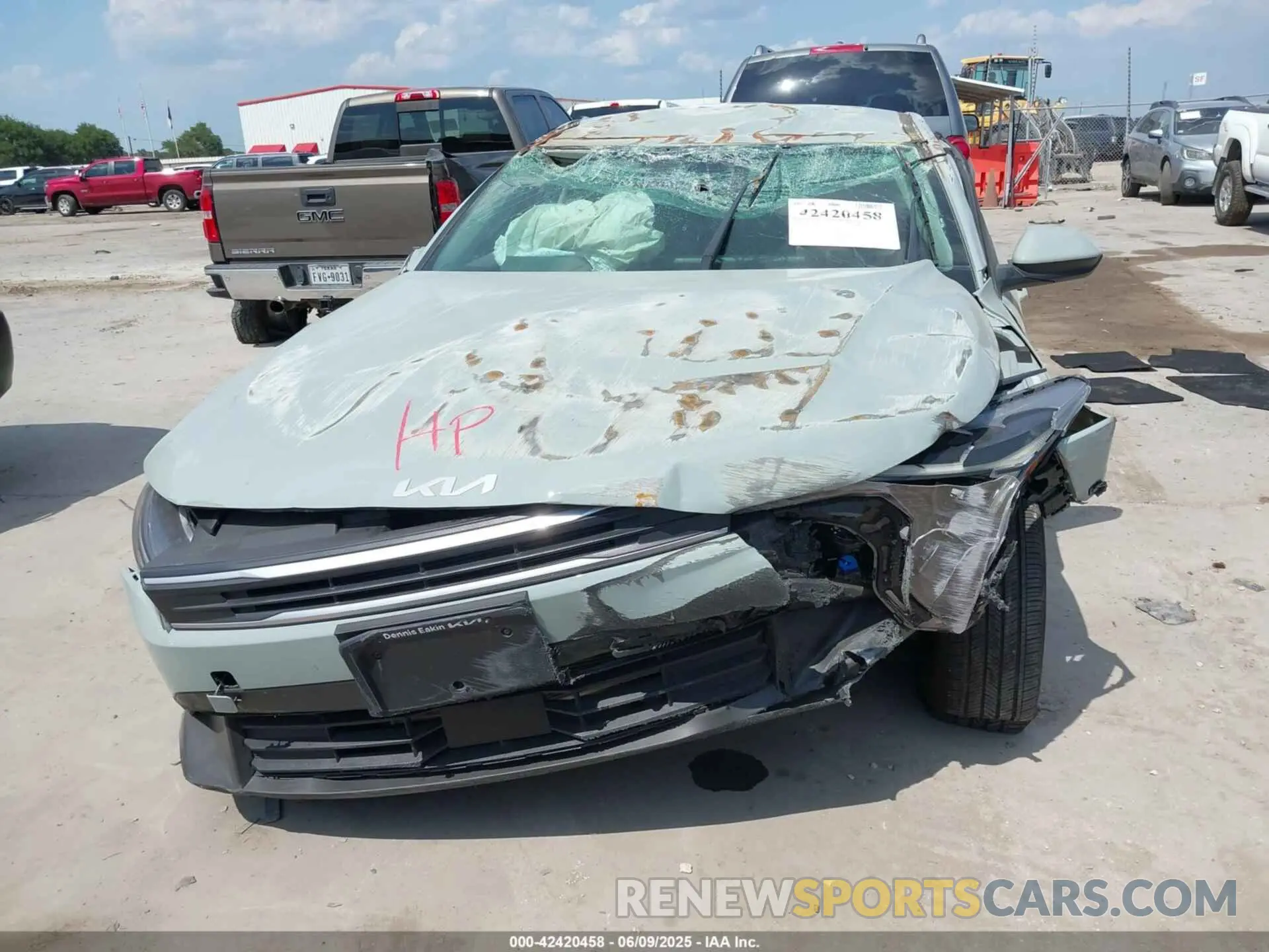 12 fotografías del automóvil dañado 3KPFT4DE8SE089955 KIA K4 2025