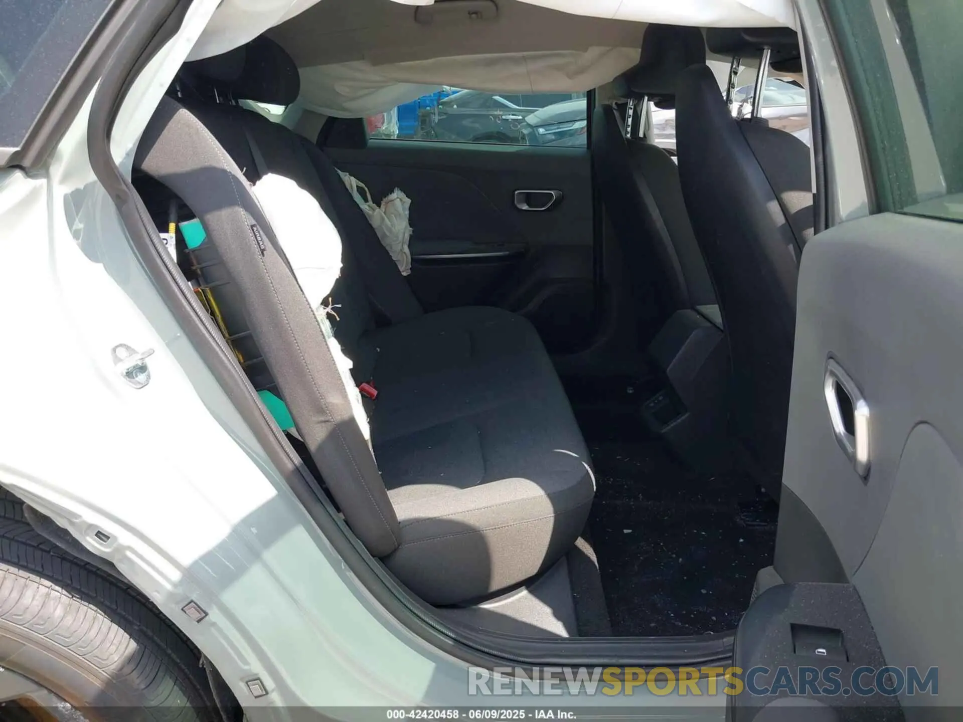 8 fotografías del automóvil dañado 3KPFT4DE8SE089955 KIA K4 2025