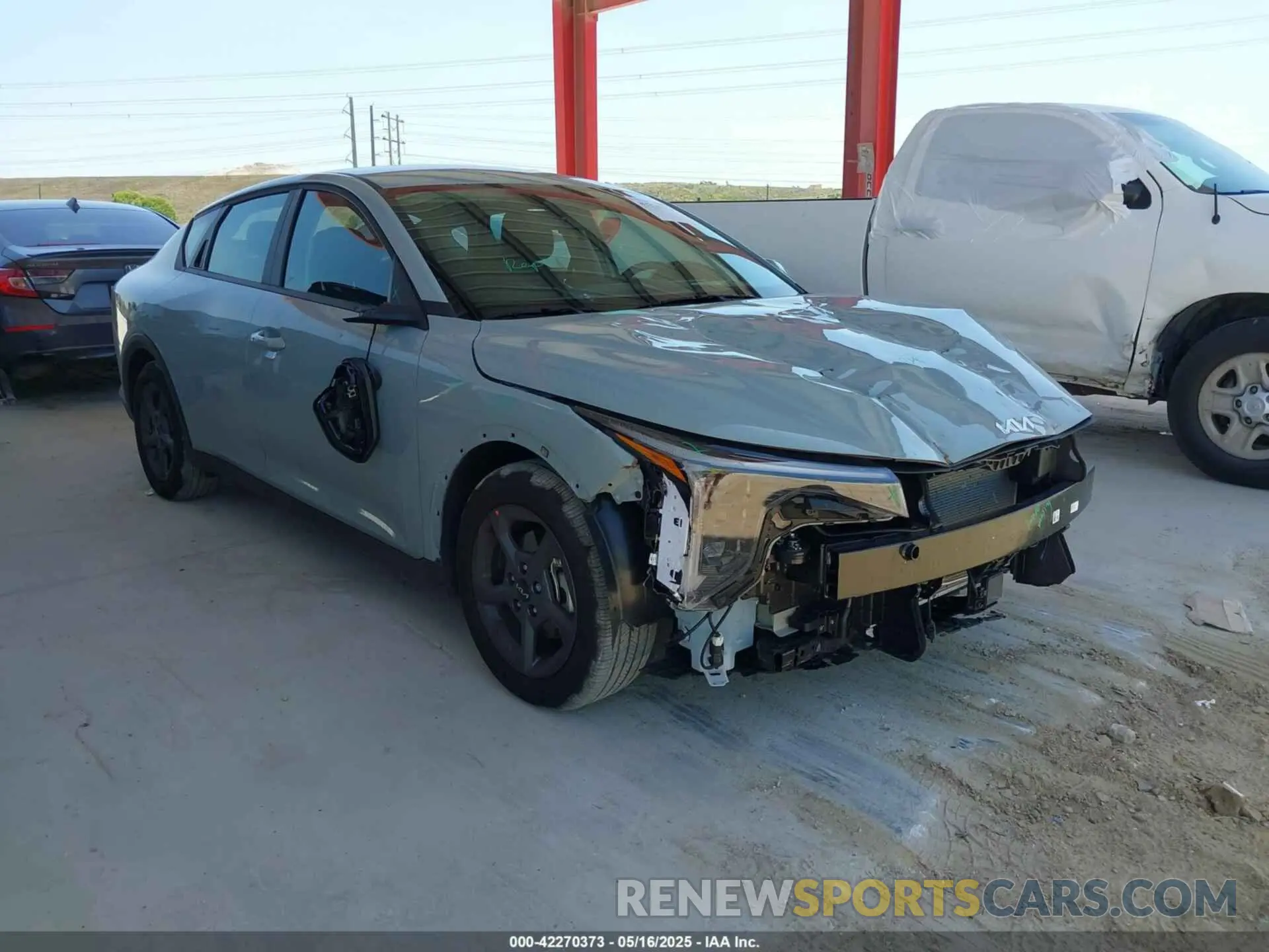 1 fotografías del automóvil dañado 3KPFT4DE8SE114725 KIA K4 2025