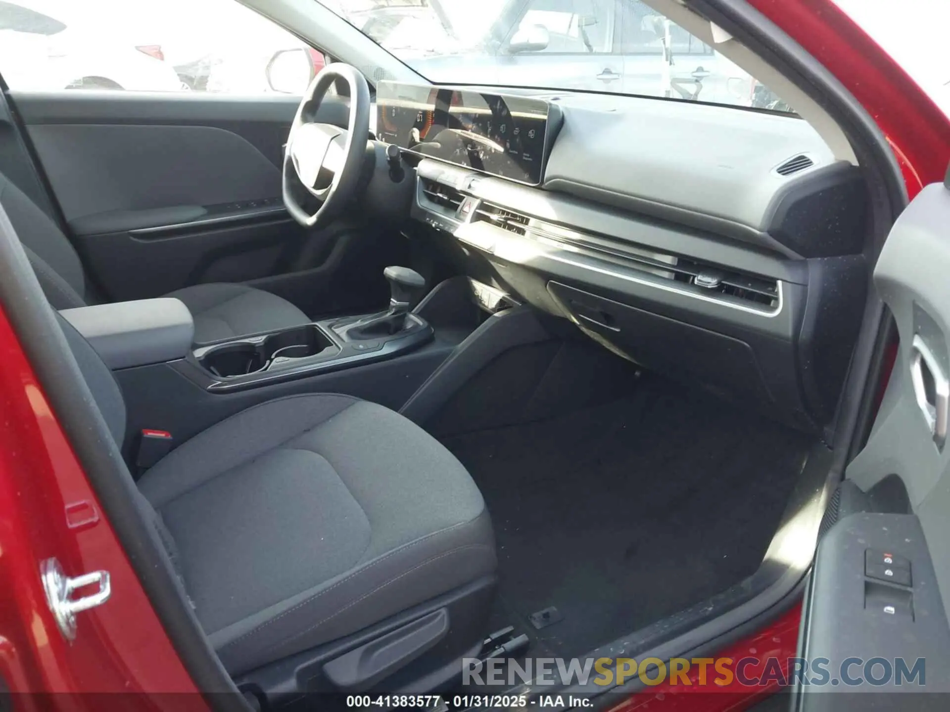 5 fotografías del automóvil dañado 3KPFT4DE9SE046175 KIA K4 2025