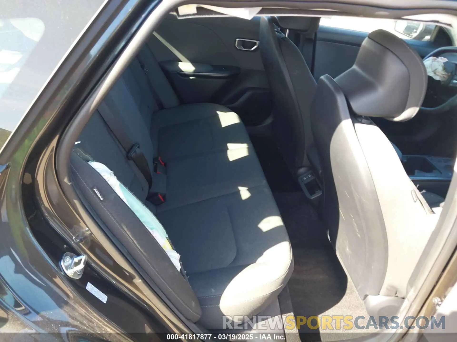 8 fotografías del automóvil dañado 3KPFT4DE9SE051568 KIA K4 2025