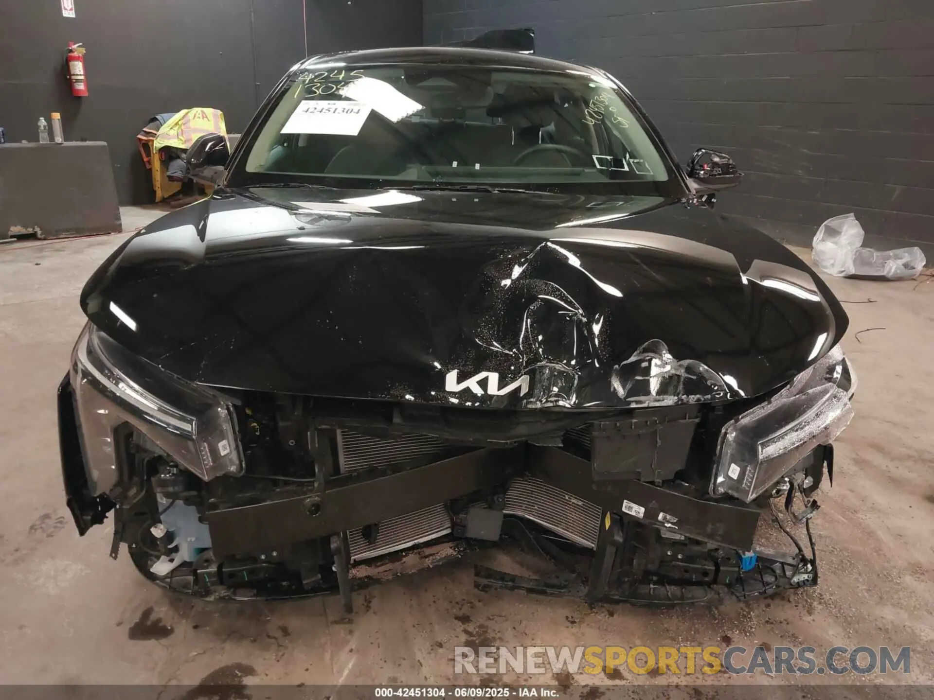 12 fotografías del automóvil dañado 3KPFU4DE1SE011689 KIA K4 2025