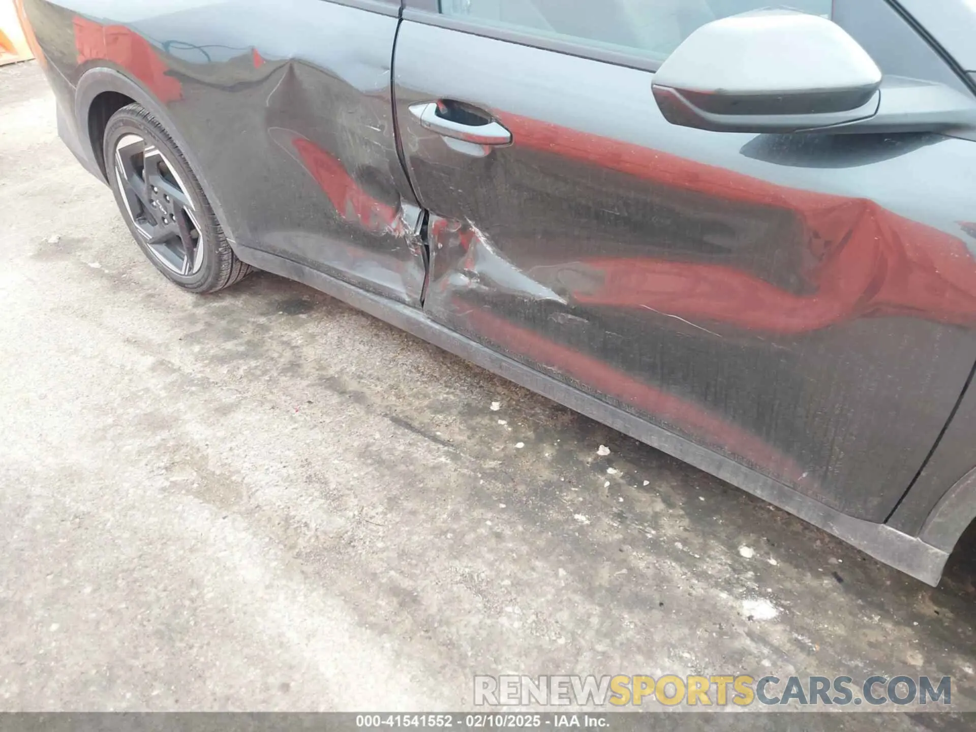 17 fotografías del automóvil dañado 3KPFU4DE1SE026967 KIA K4 2025