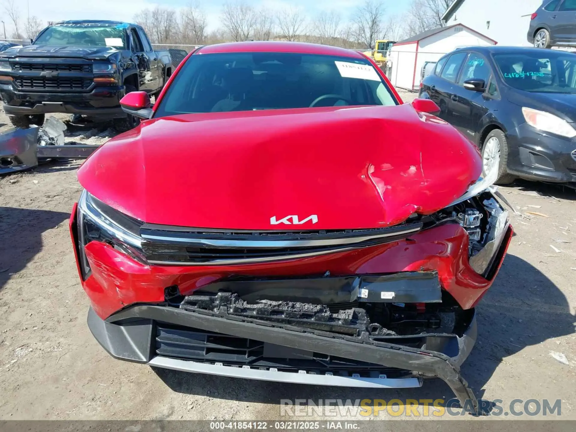 11 fotografías del automóvil dañado 3KPFU4DE3SE087270 KIA K4 2025