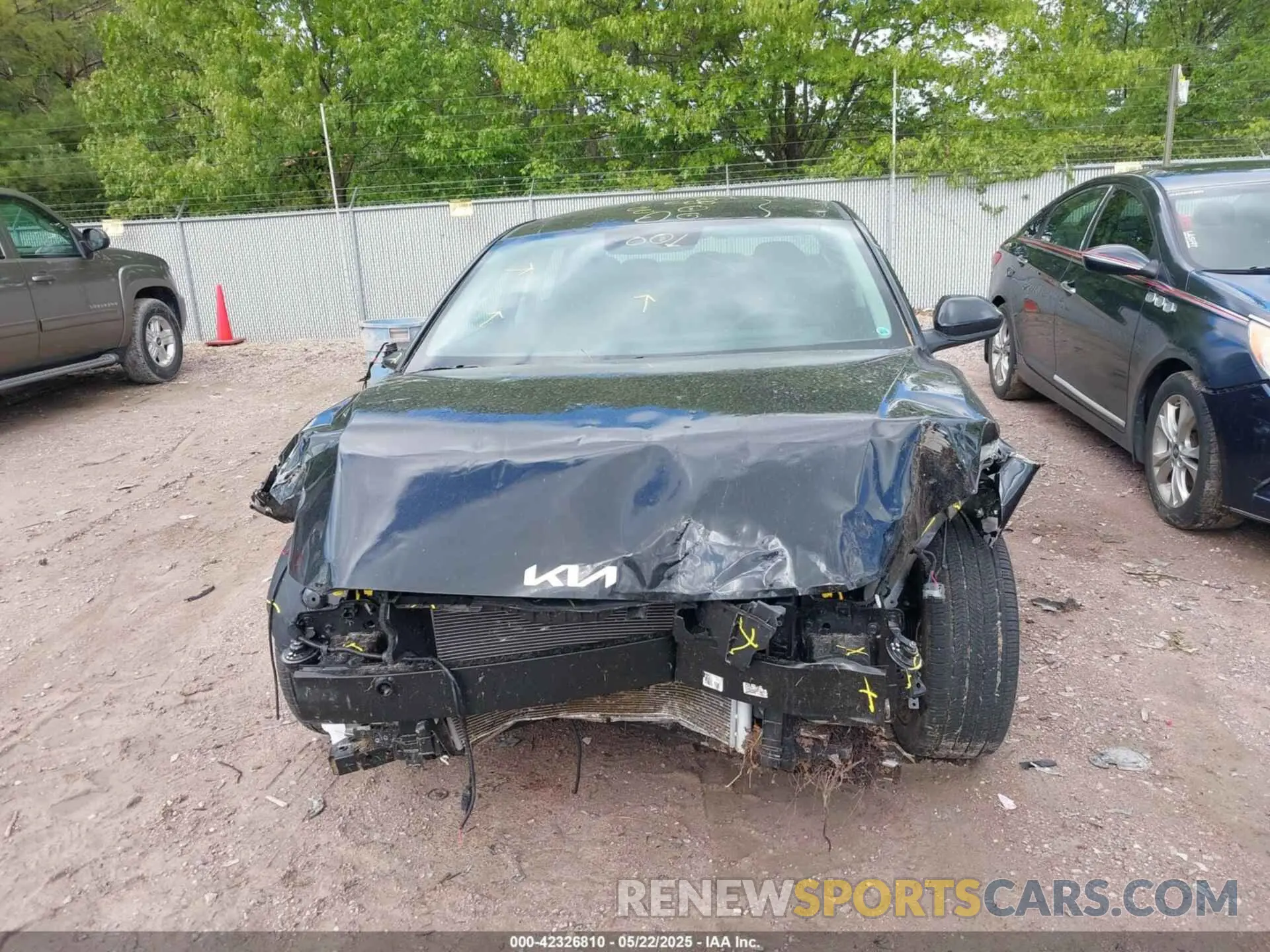 12 fotografías del automóvil dañado 3KPFU4DE8SE027744 KIA K4 2025