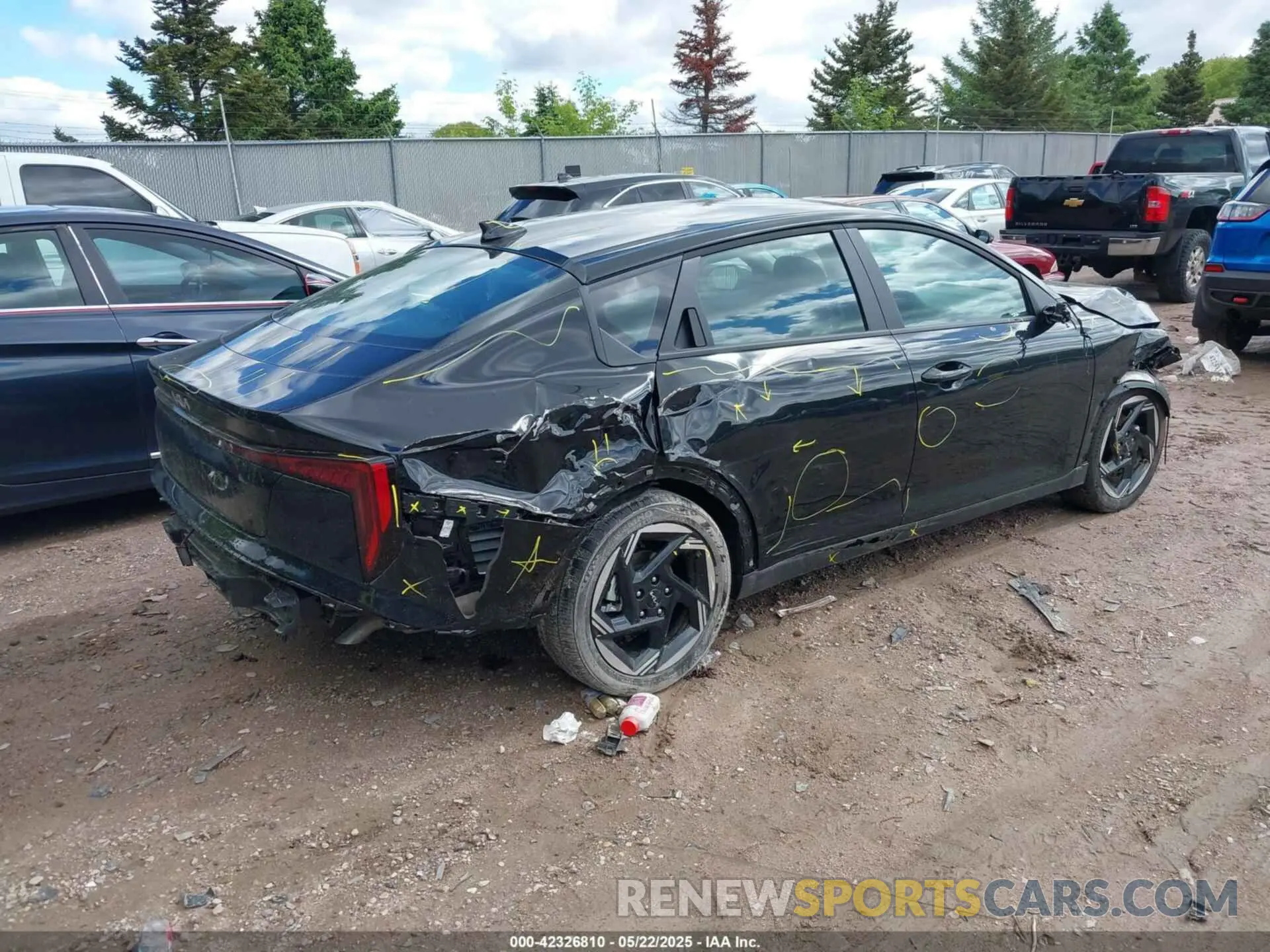 4 fotografías del automóvil dañado 3KPFU4DE8SE027744 KIA K4 2025